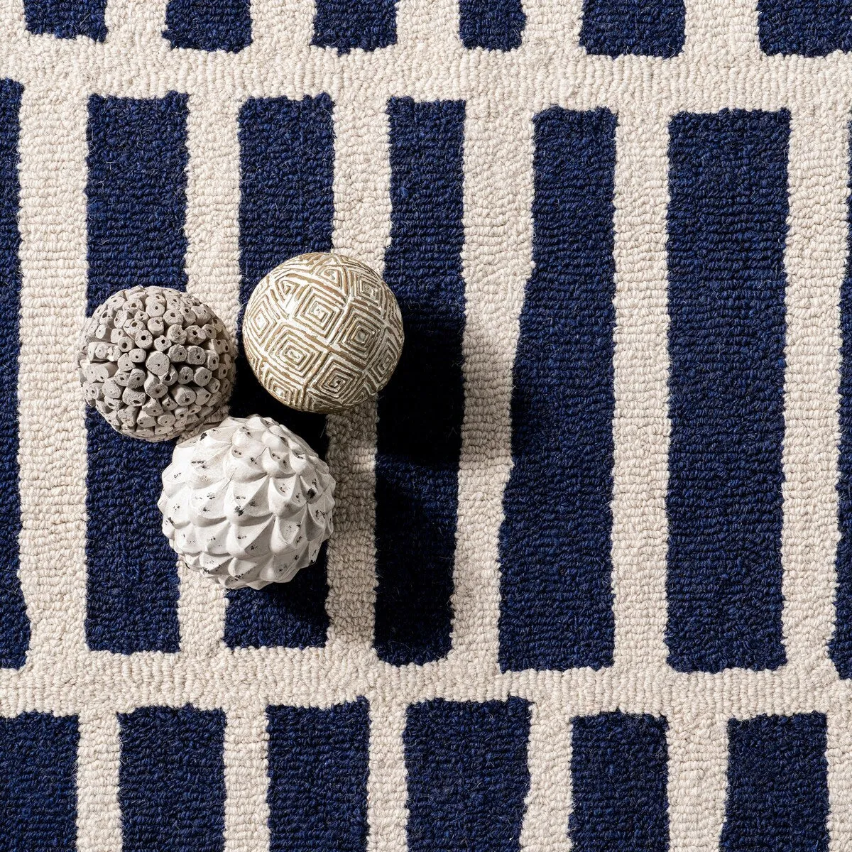 Nuloom Roxane Contempoary Striped Area Rug