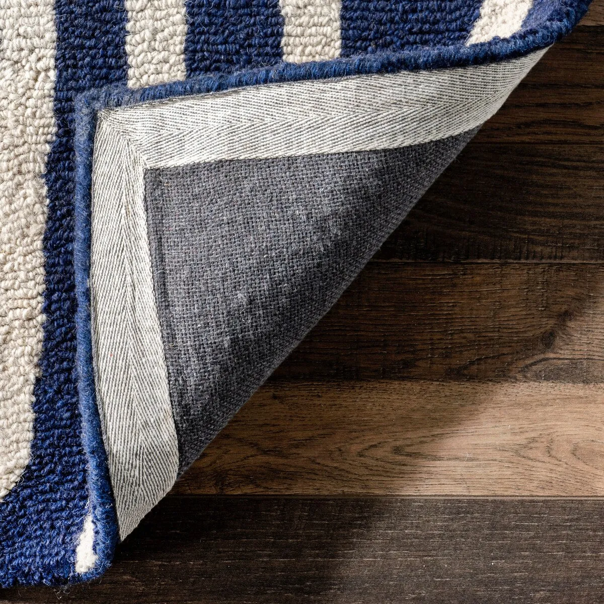 Nuloom Roxane Contempoary Striped Area Rug