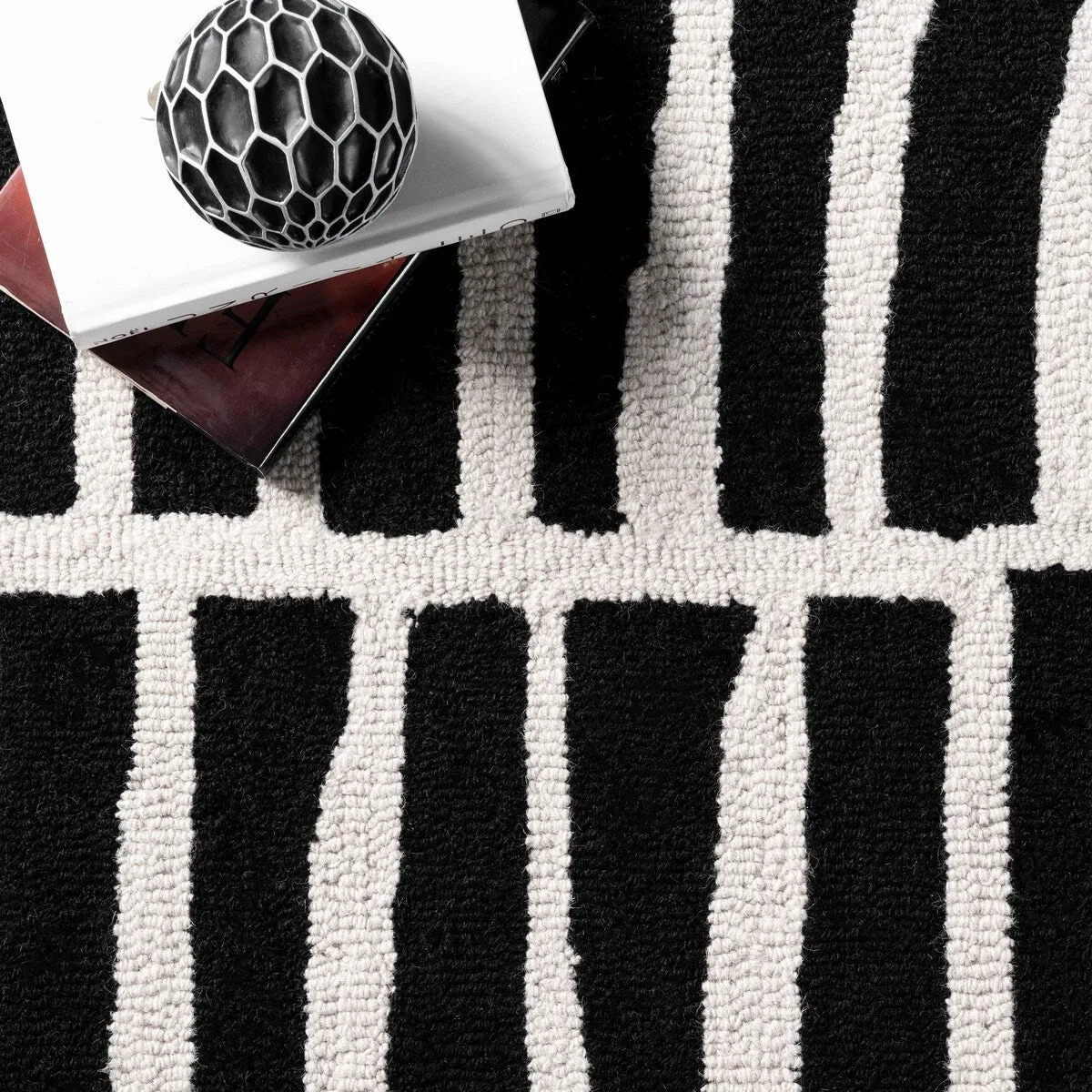 Nuloom Roxane Contempoary Striped Area Rug