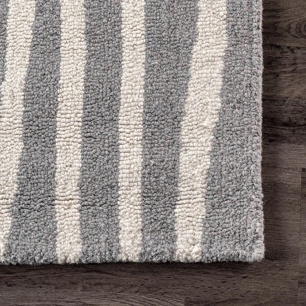 Nuloom Roxane Contempoary Striped Area Rug