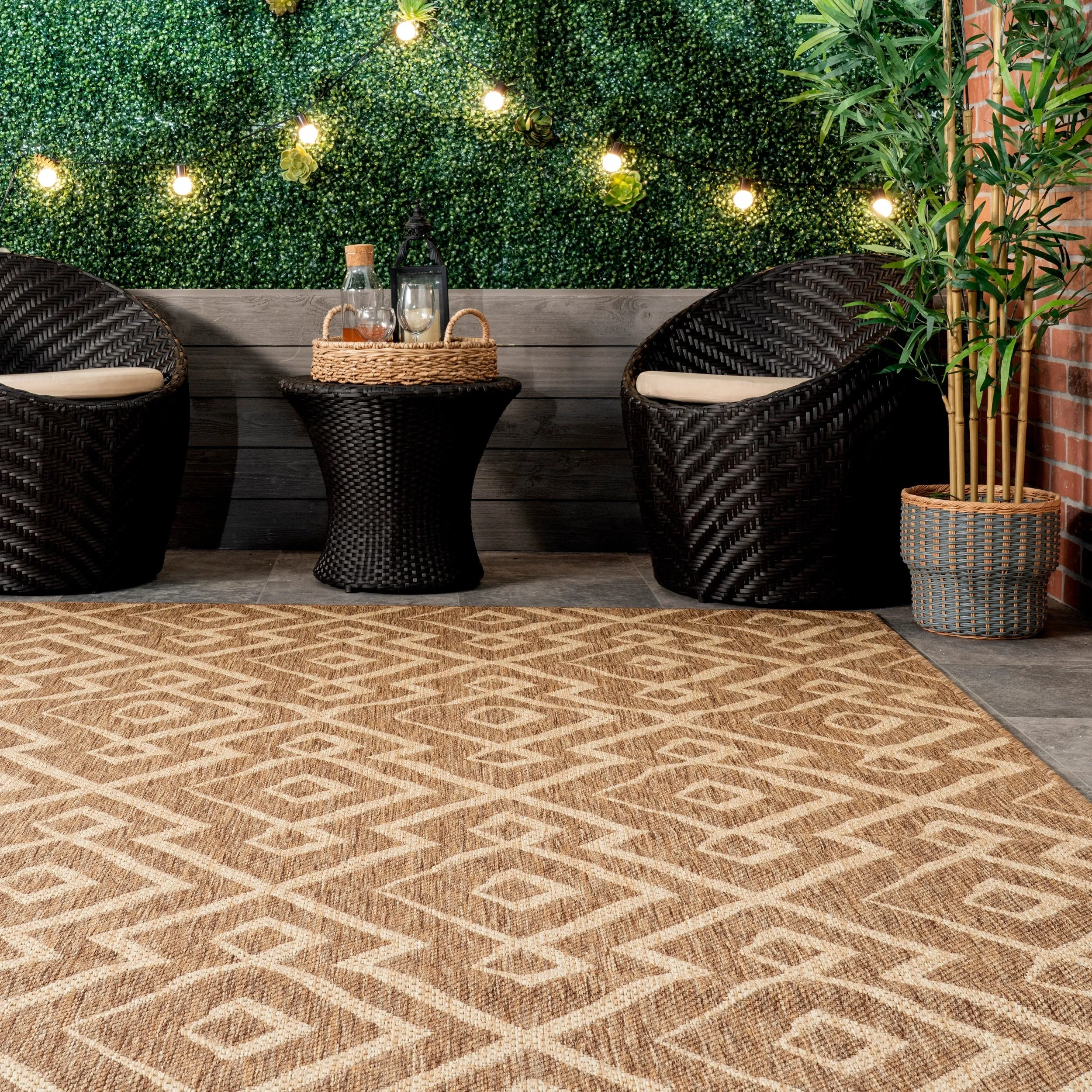 Nuloom Sammi Geometric Trellis Indoor/Outdoor Area Rug
