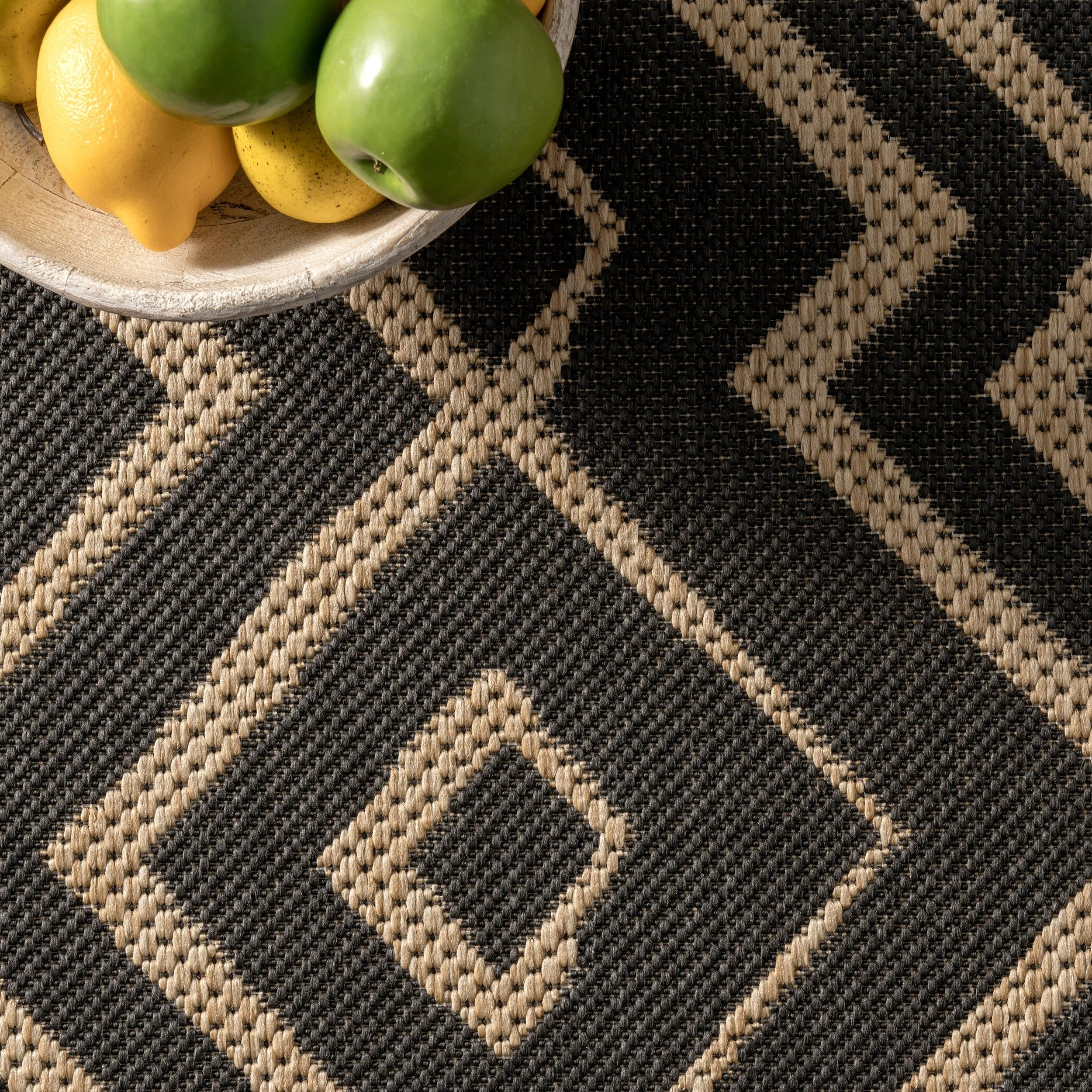 Nuloom Sammi Geometric Trellis Indoor/Outdoor Area Rug