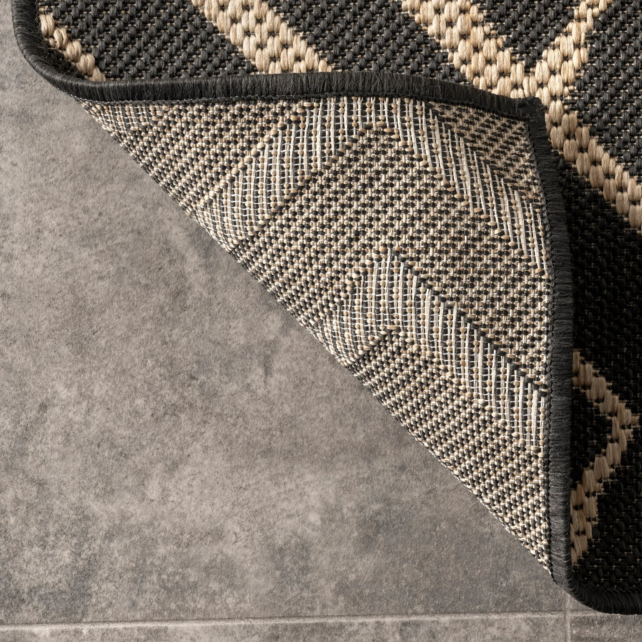 Nuloom Sammi Geometric Trellis Indoor/Outdoor Area Rug