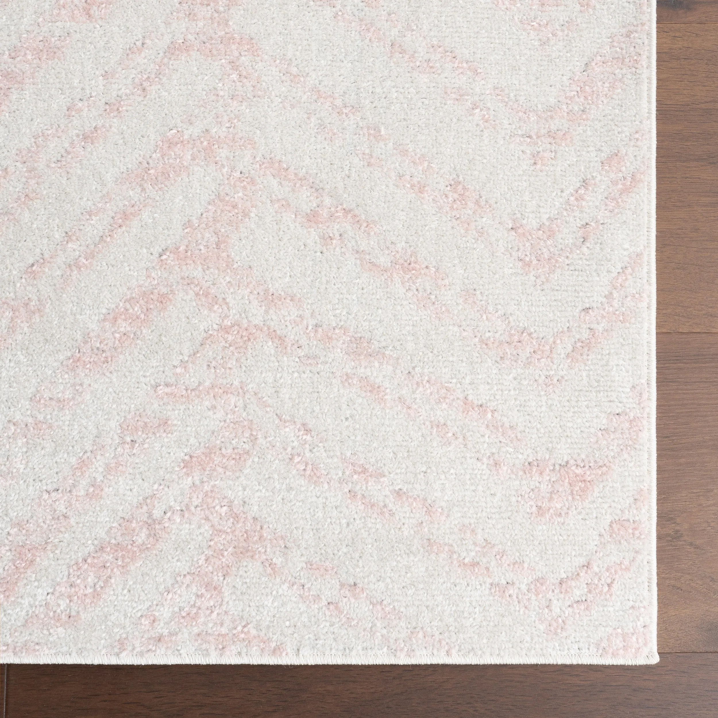 Nuloom Sasha Faded Chevron Area Rug