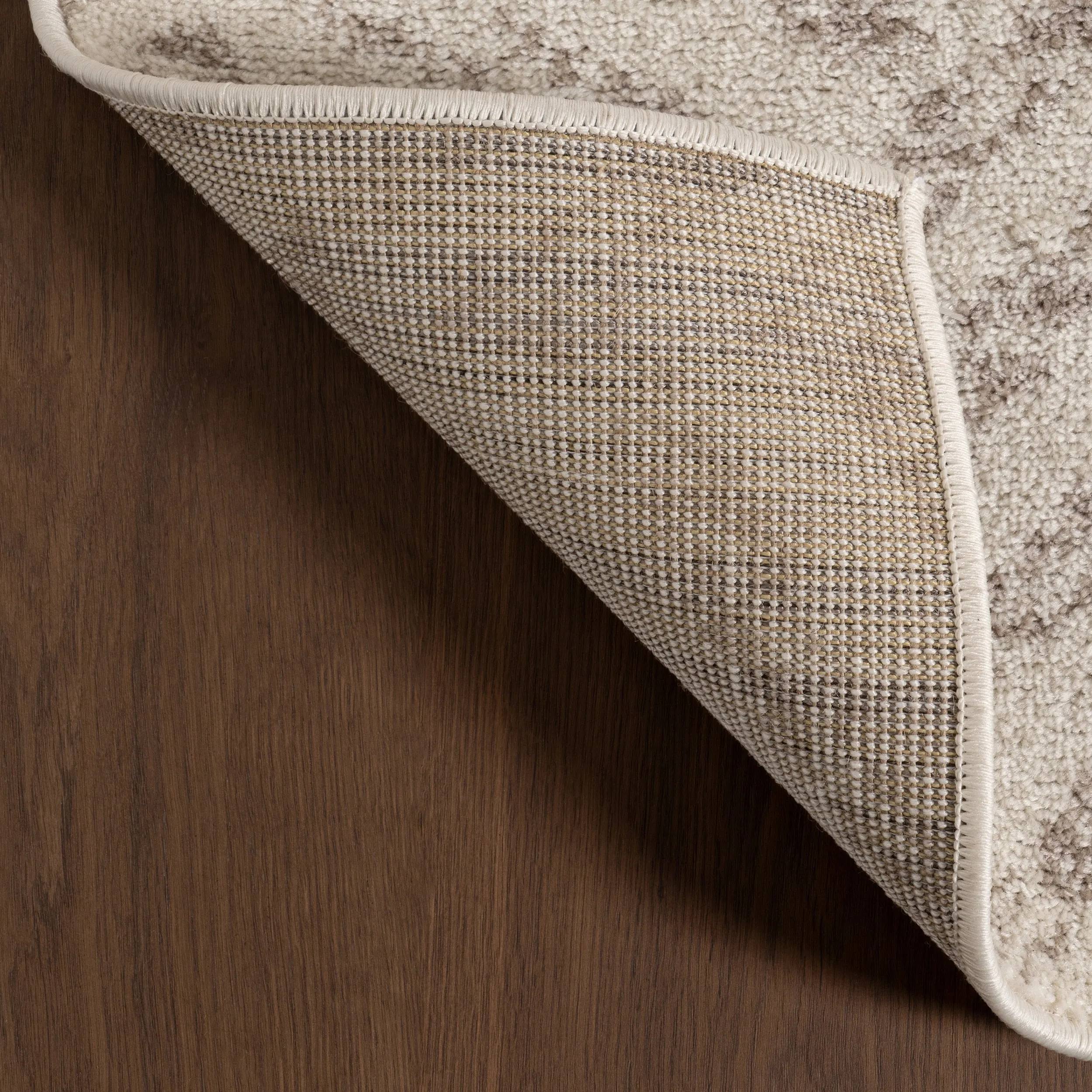 Nuloom Sasha Faded Chevron Area Rug