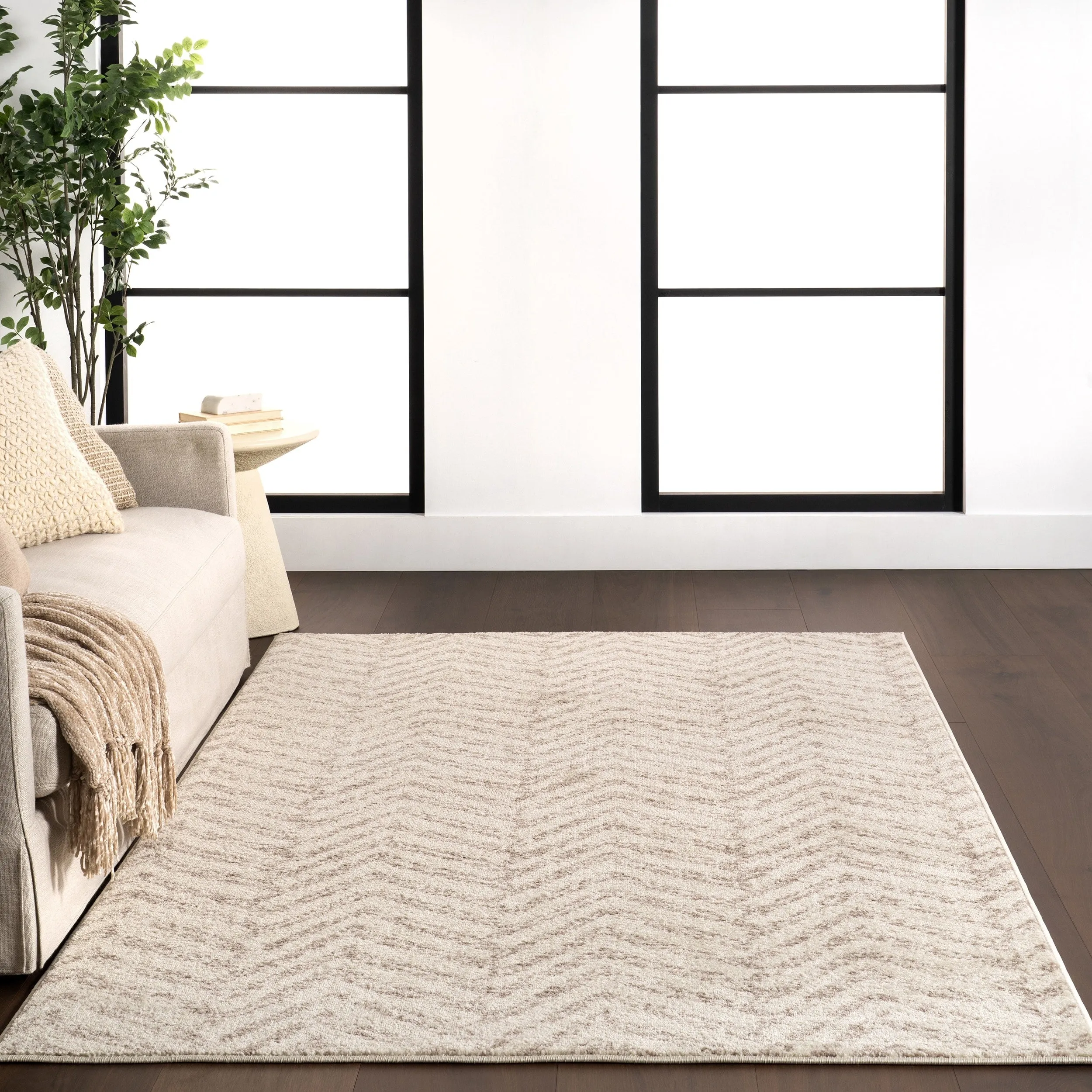 Nuloom Sasha Faded Chevron Area Rug