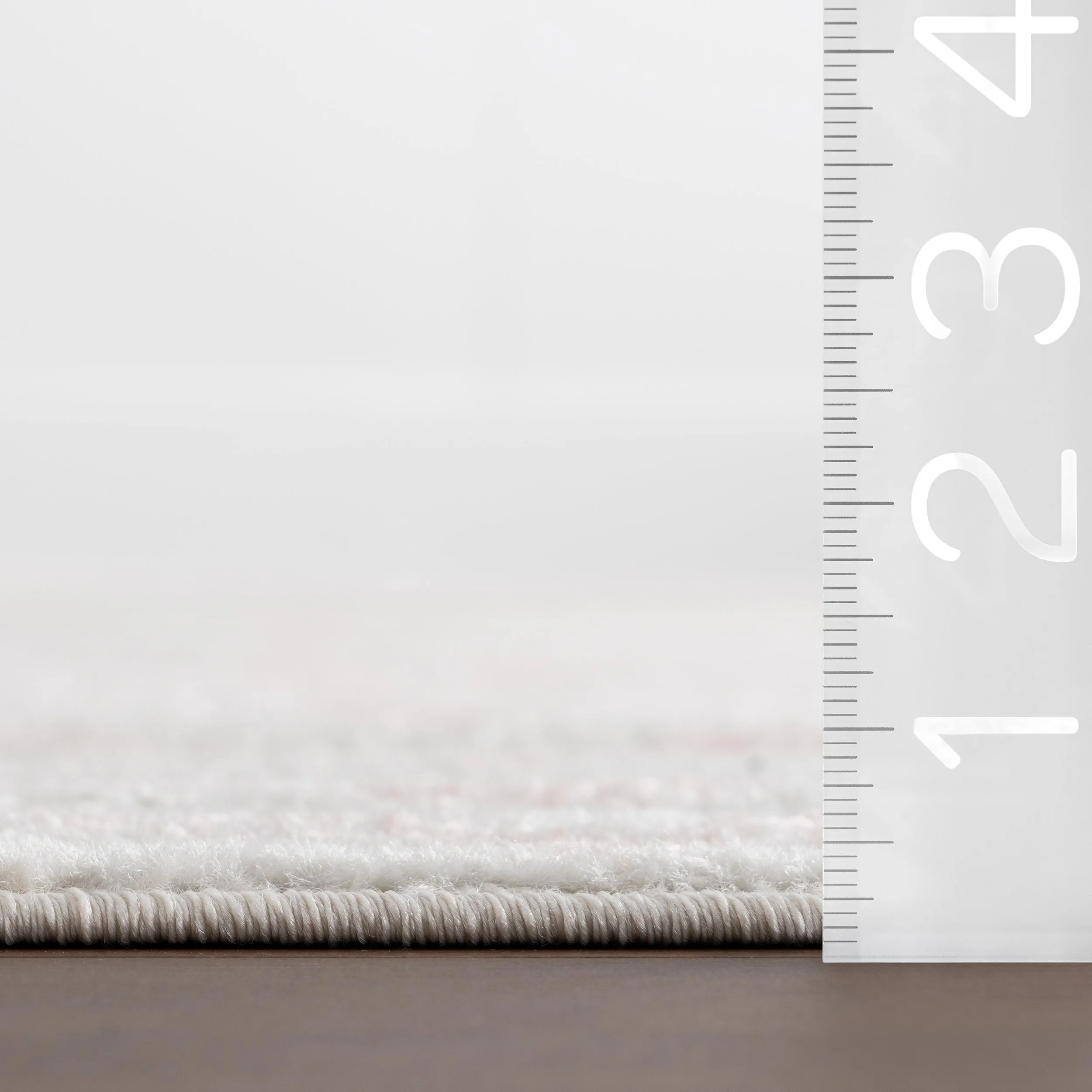 Nuloom Sasha Faded Chevron Area Rug