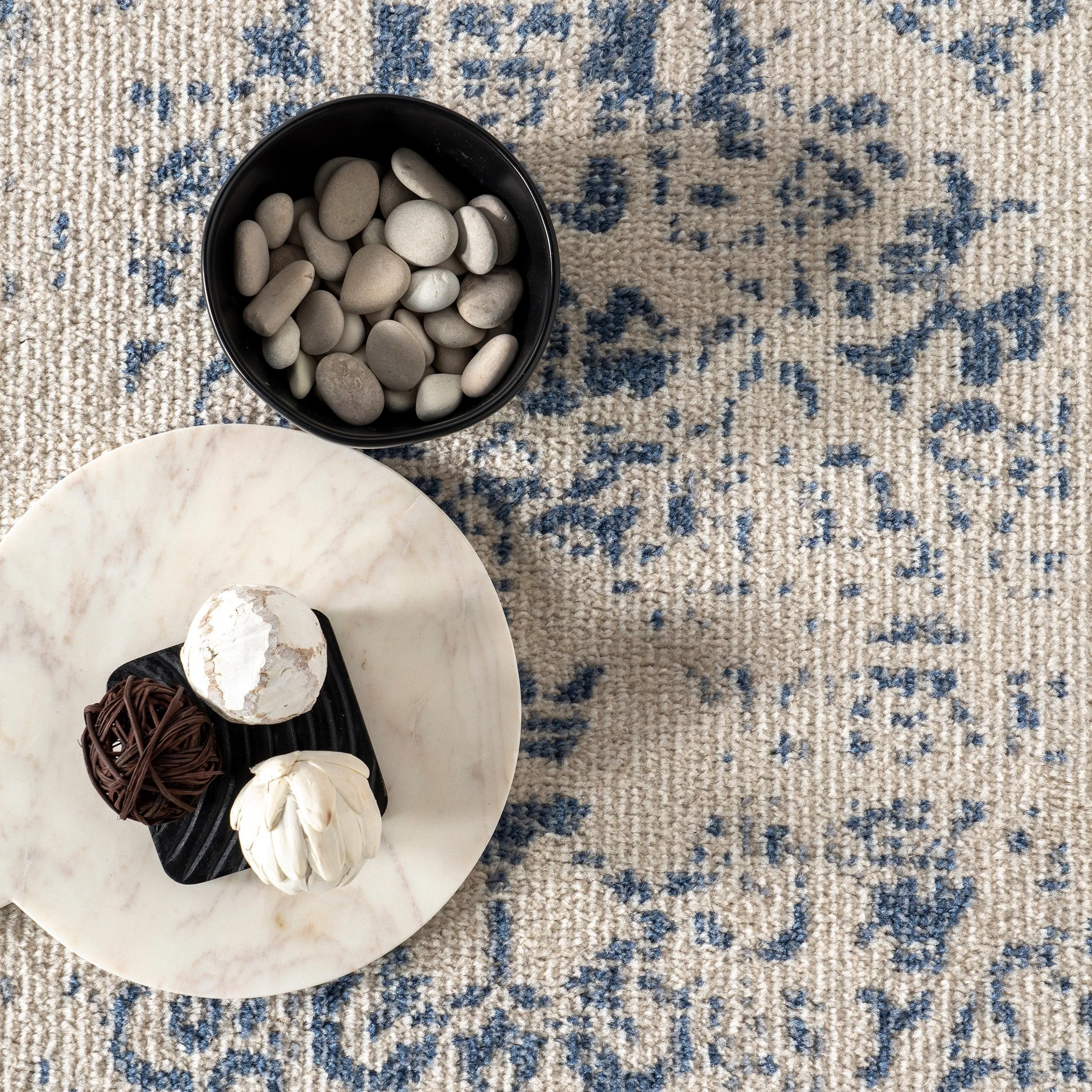 Nuloom Wren Traditional Faded Area Rug