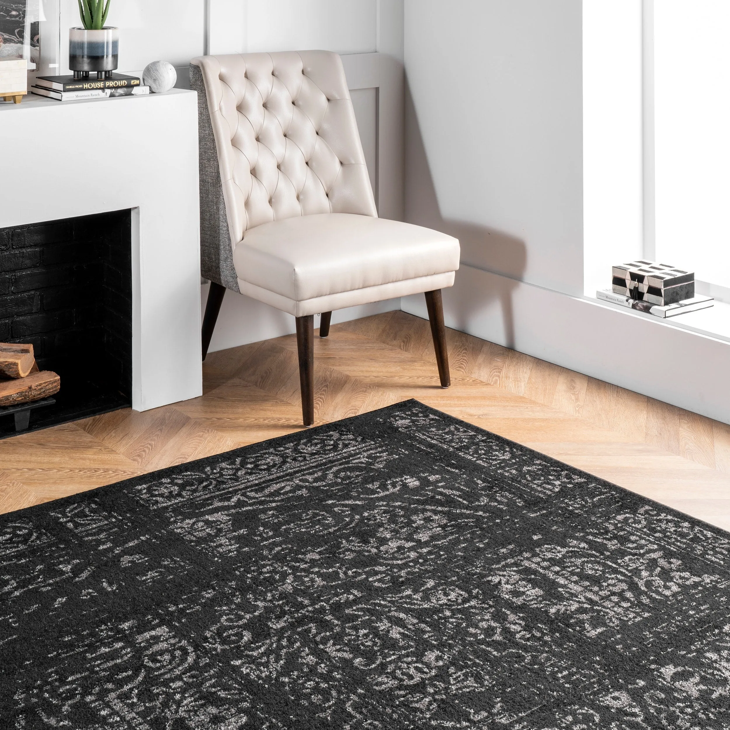 Nuloom Wren Traditional Faded Area Rug