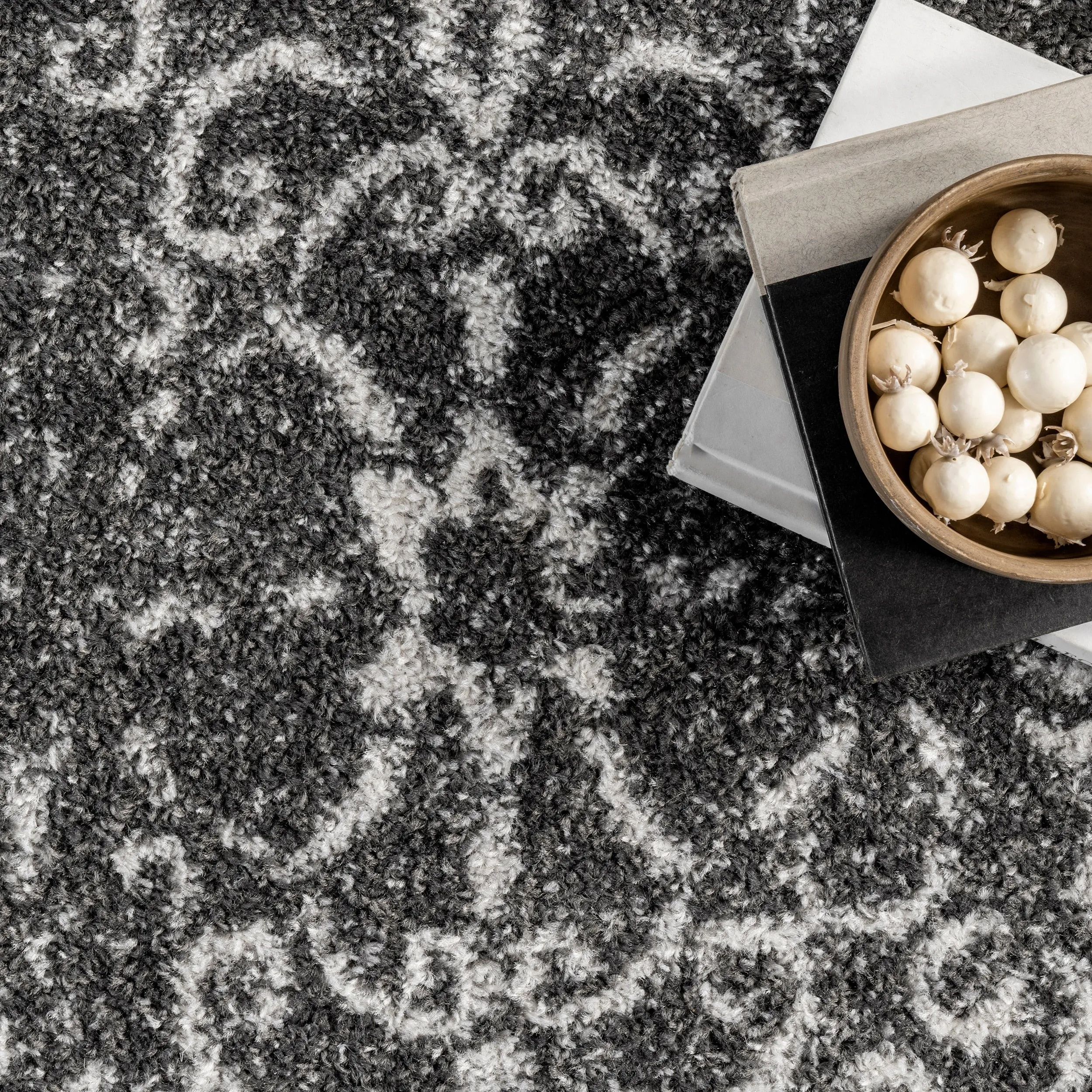 Nuloom Wren Traditional Faded Area Rug
