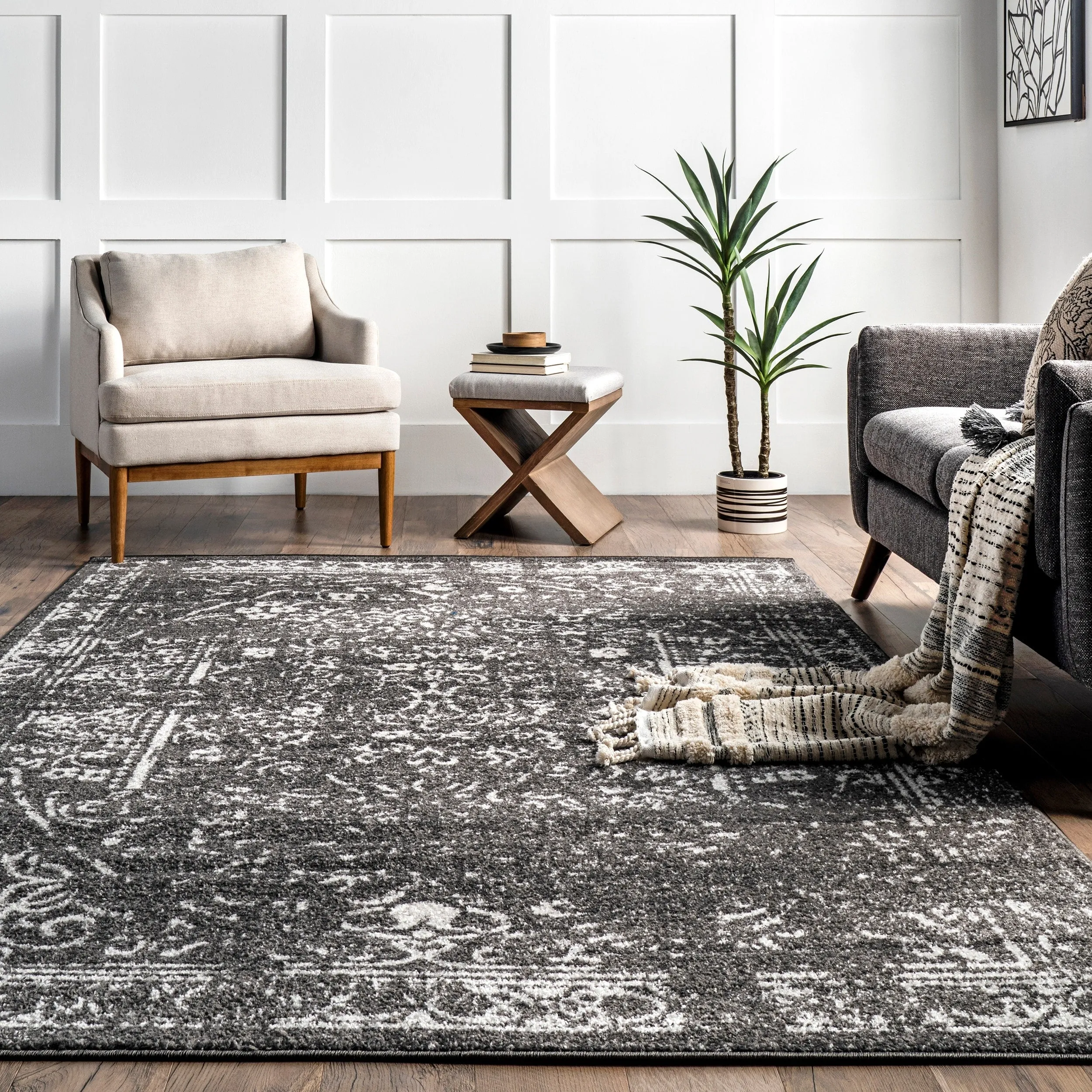 Nuloom Wren Traditional Faded Area Rug