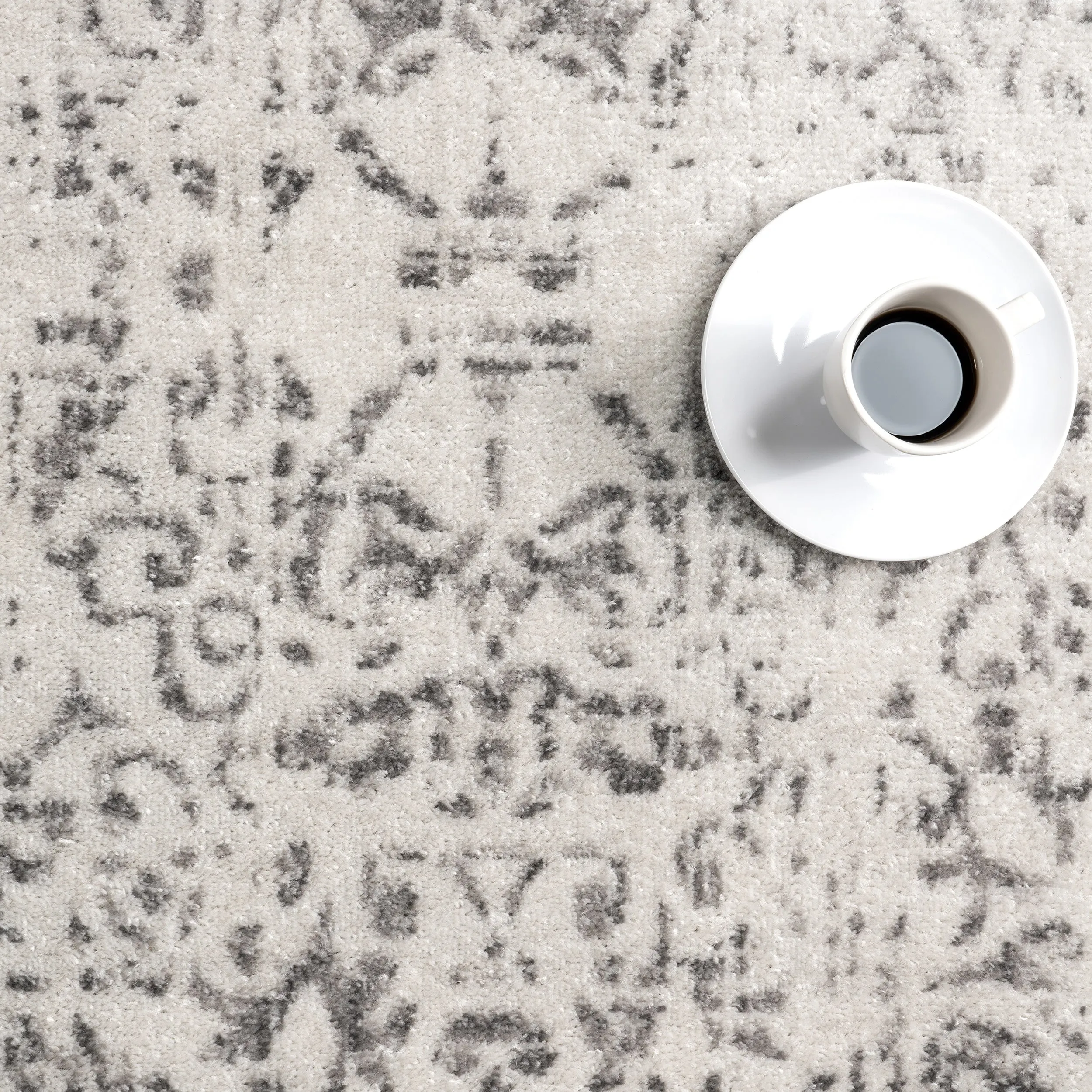 Nuloom Wren Traditional Faded Area Rug