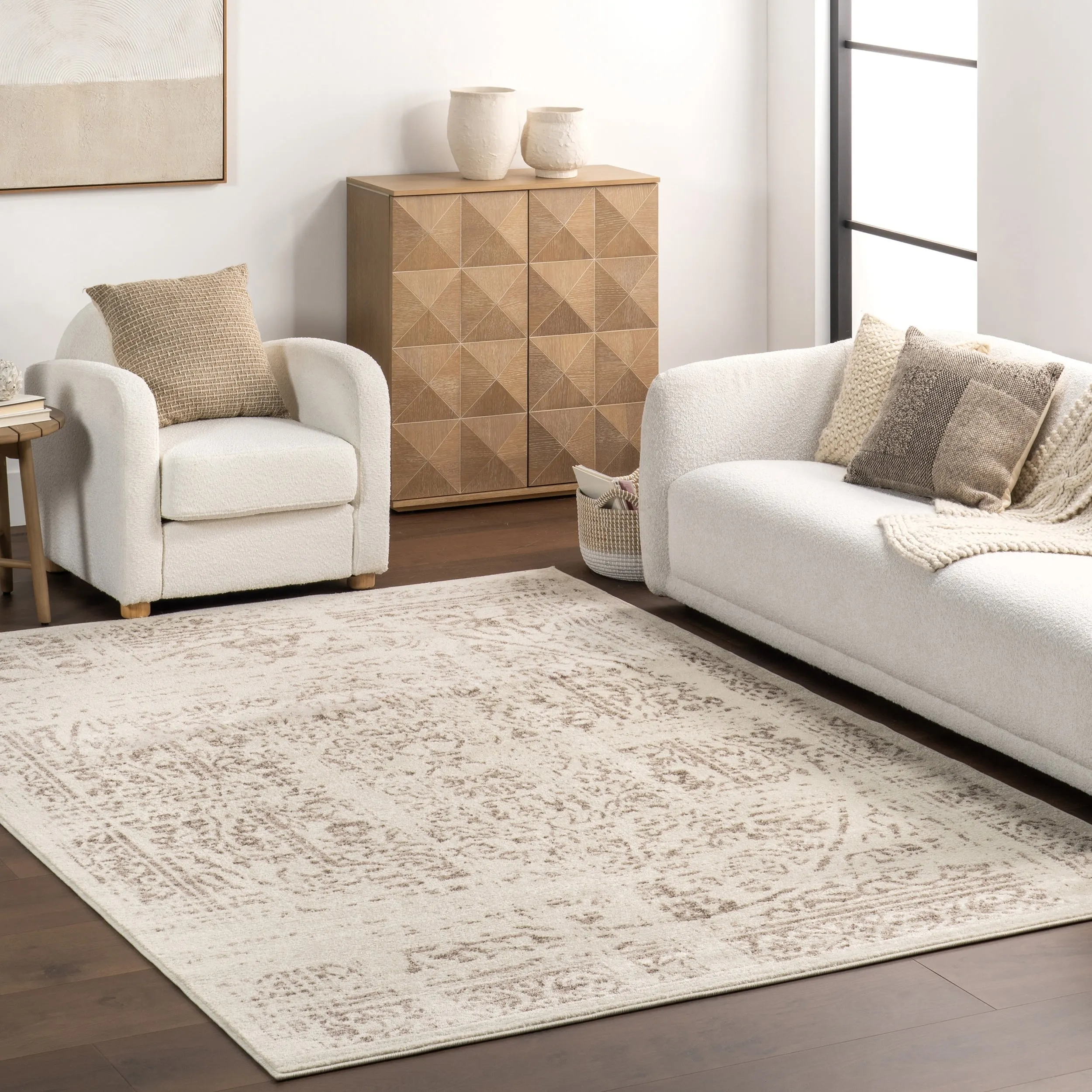 Nuloom Wren Traditional Faded Area Rug