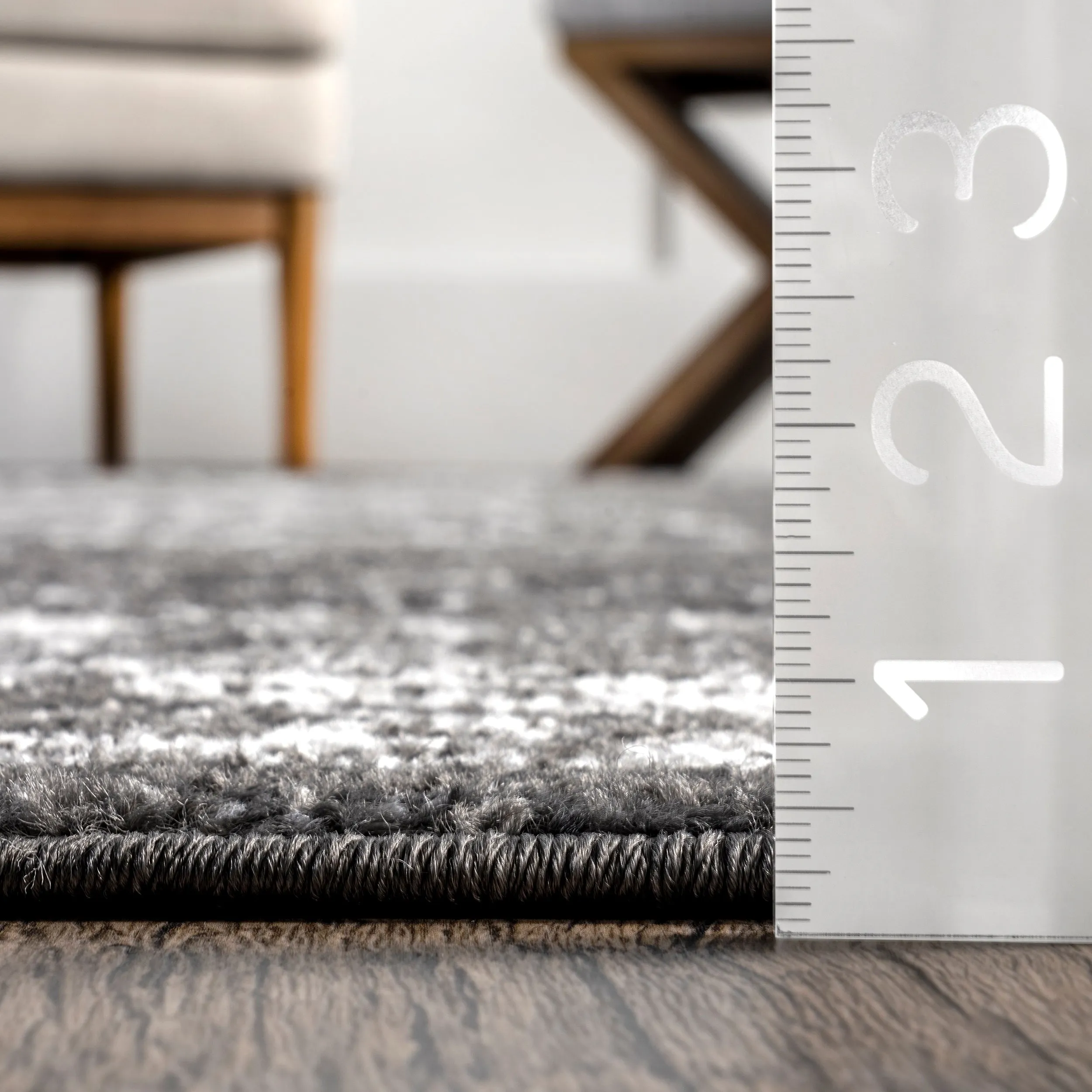 Nuloom Wren Traditional Faded Area Rug