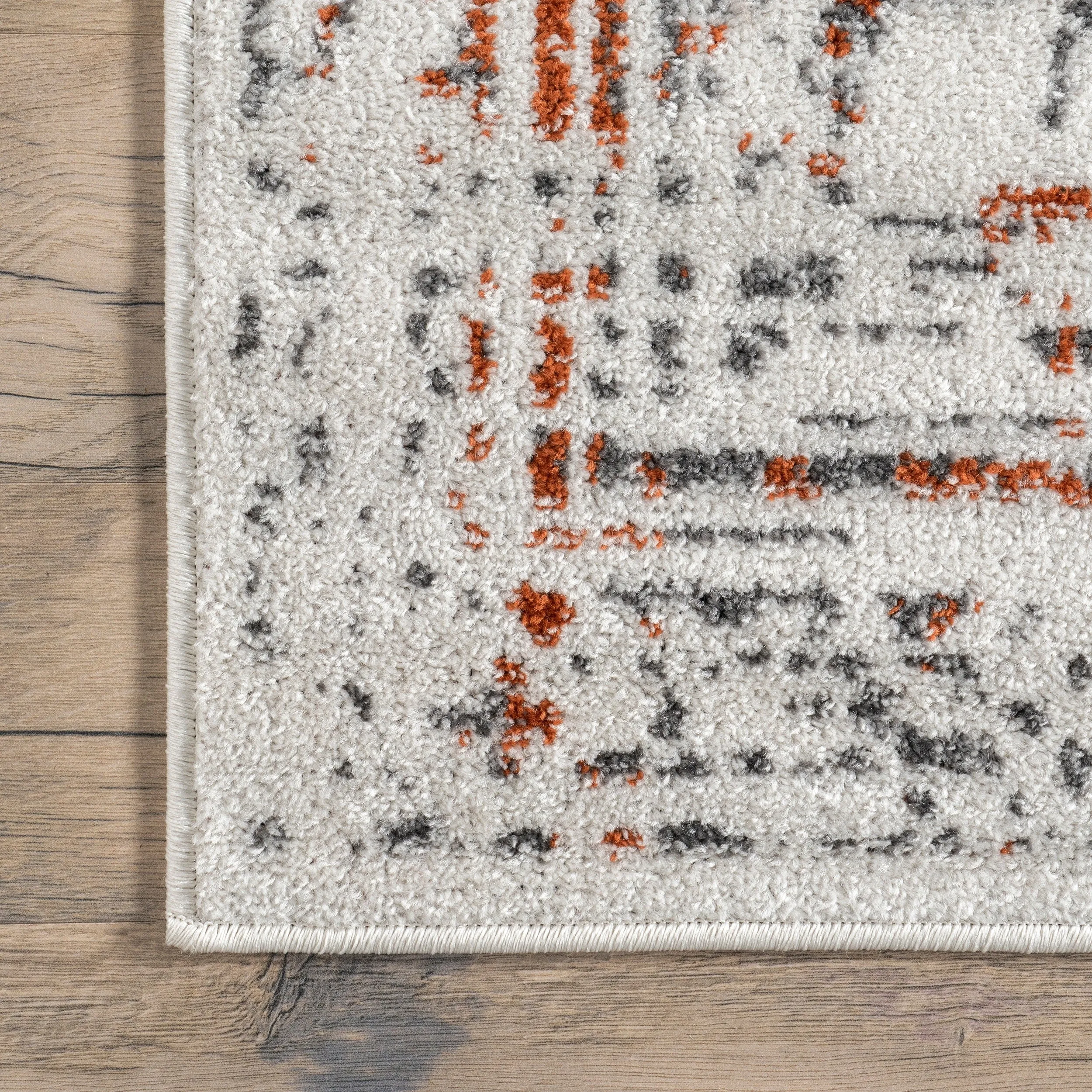 Nuloom Wren Traditional Faded Area Rug