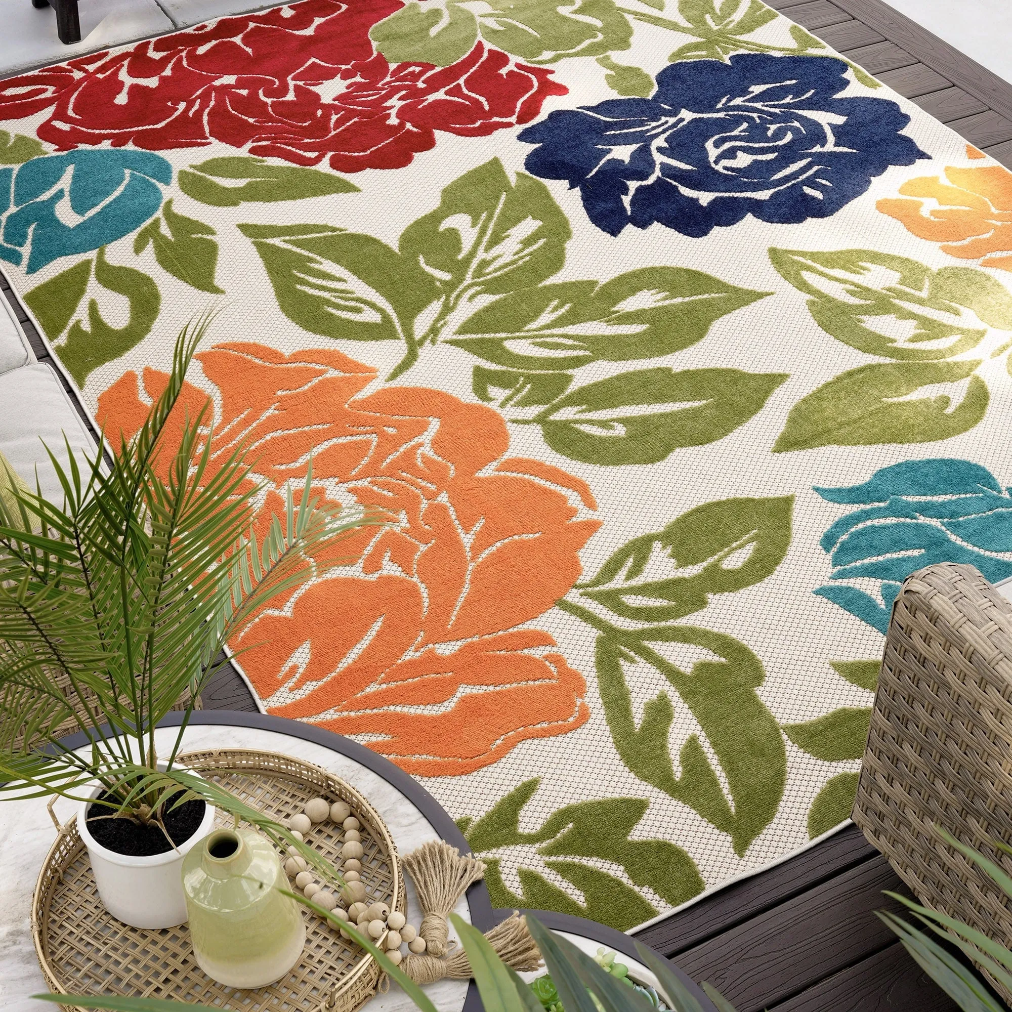 Origin Coastal Floral Indoor/Outdoor Area Rug