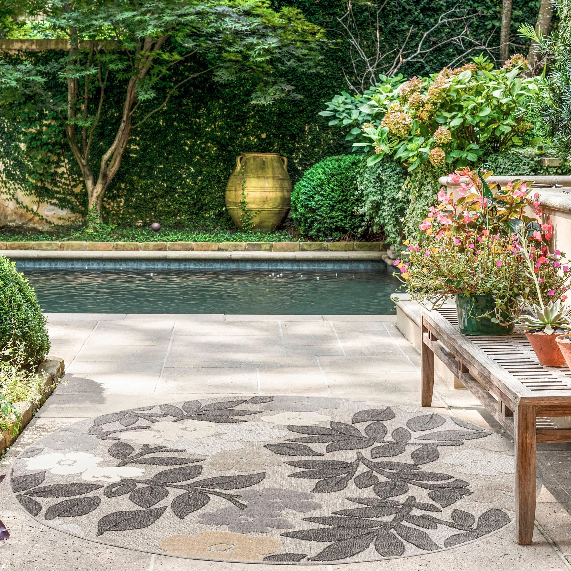 Origin Coastal Floral Indoor/Outdoor Area Rug