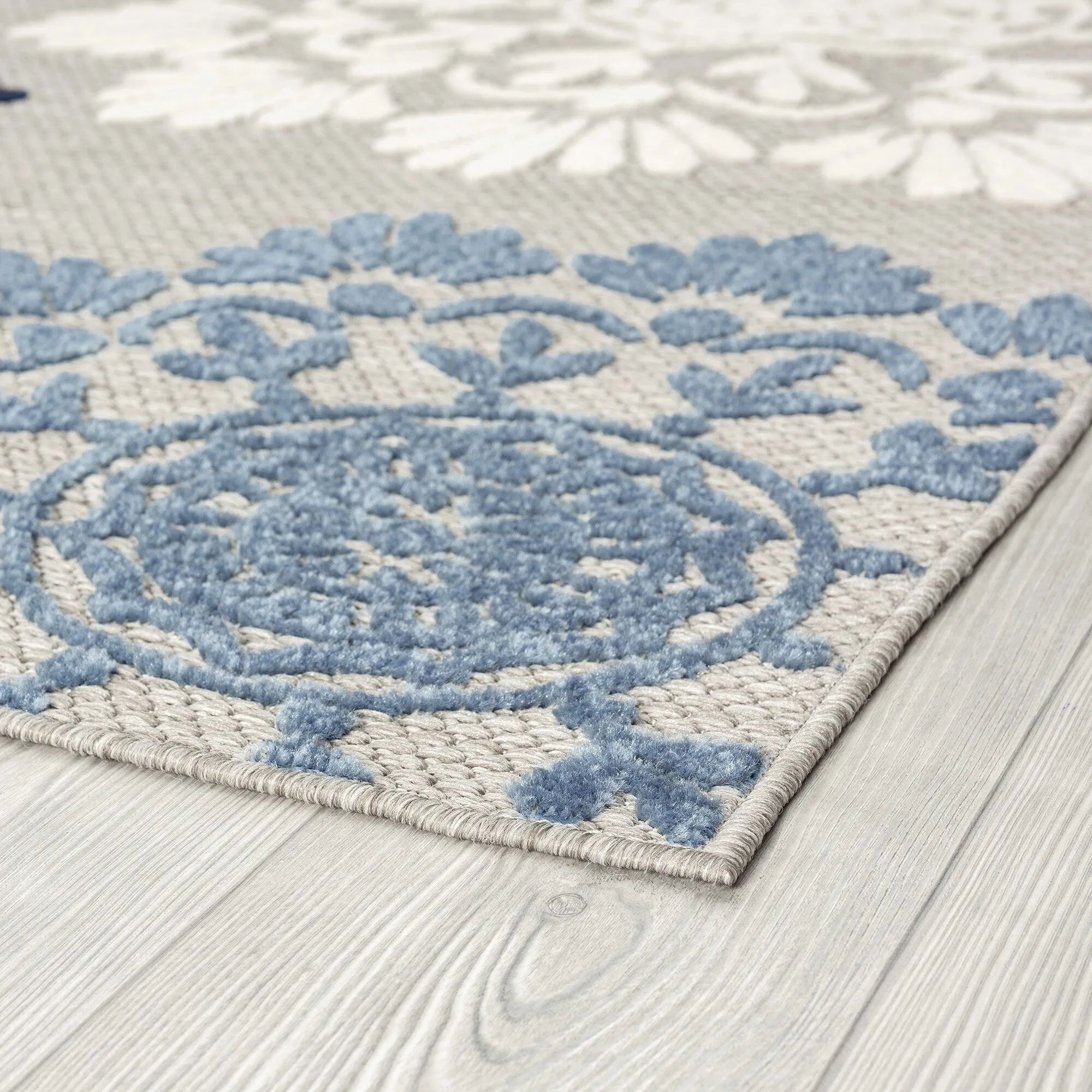Origin Coastal Floral Indoor/Outdoor Area Rug