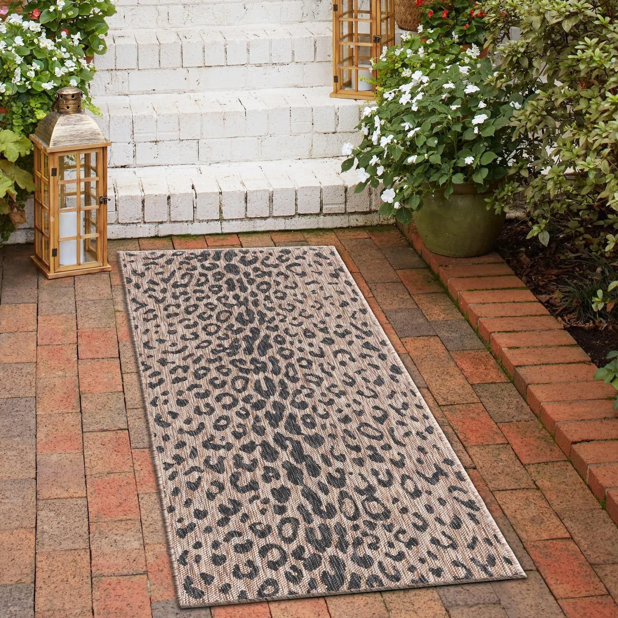 Outdoor Gallery Collection Area Rug