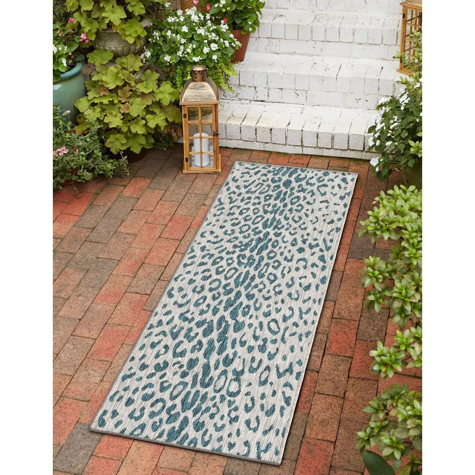 Outdoor Gallery Collection Area Rug