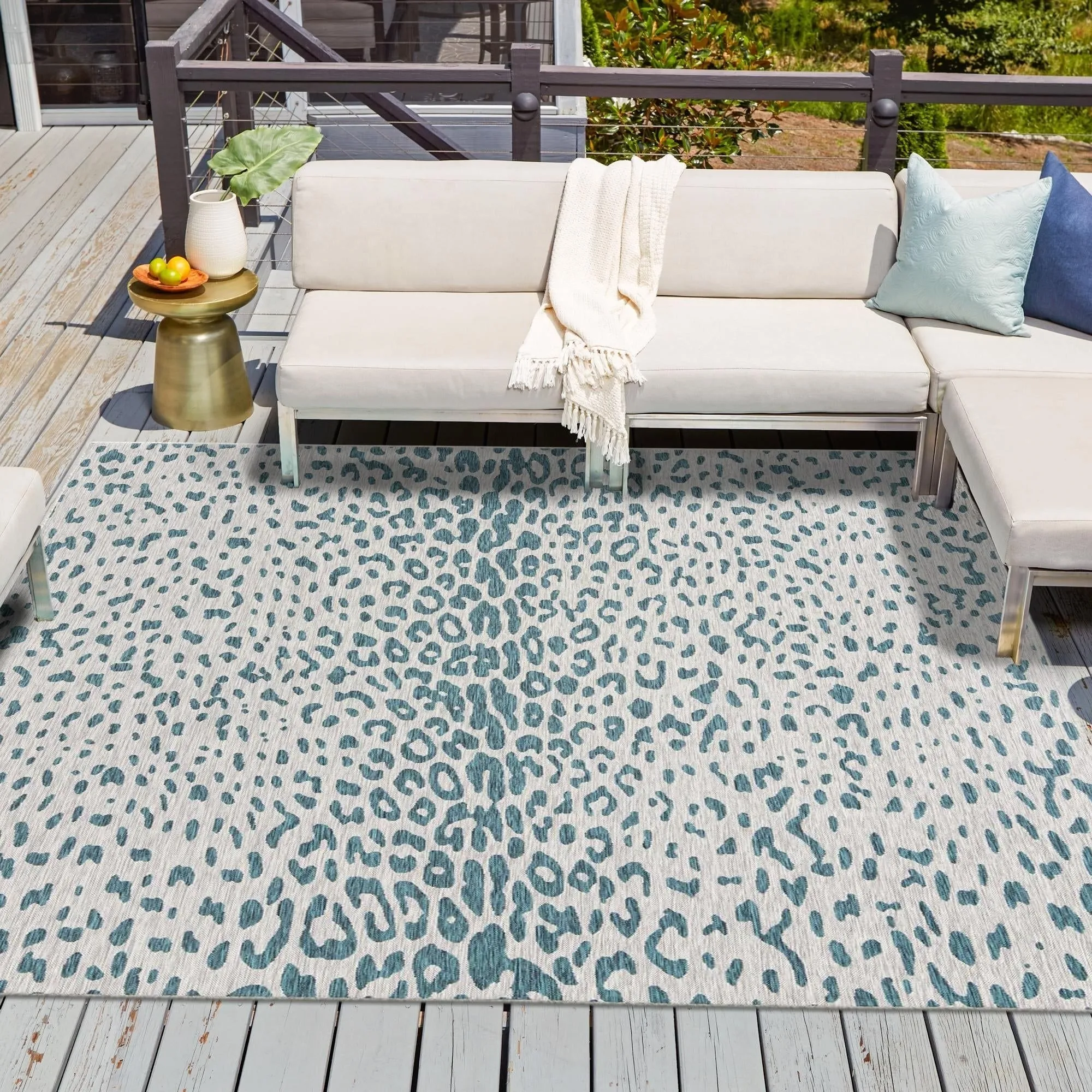 Outdoor Gallery Collection Area Rug
