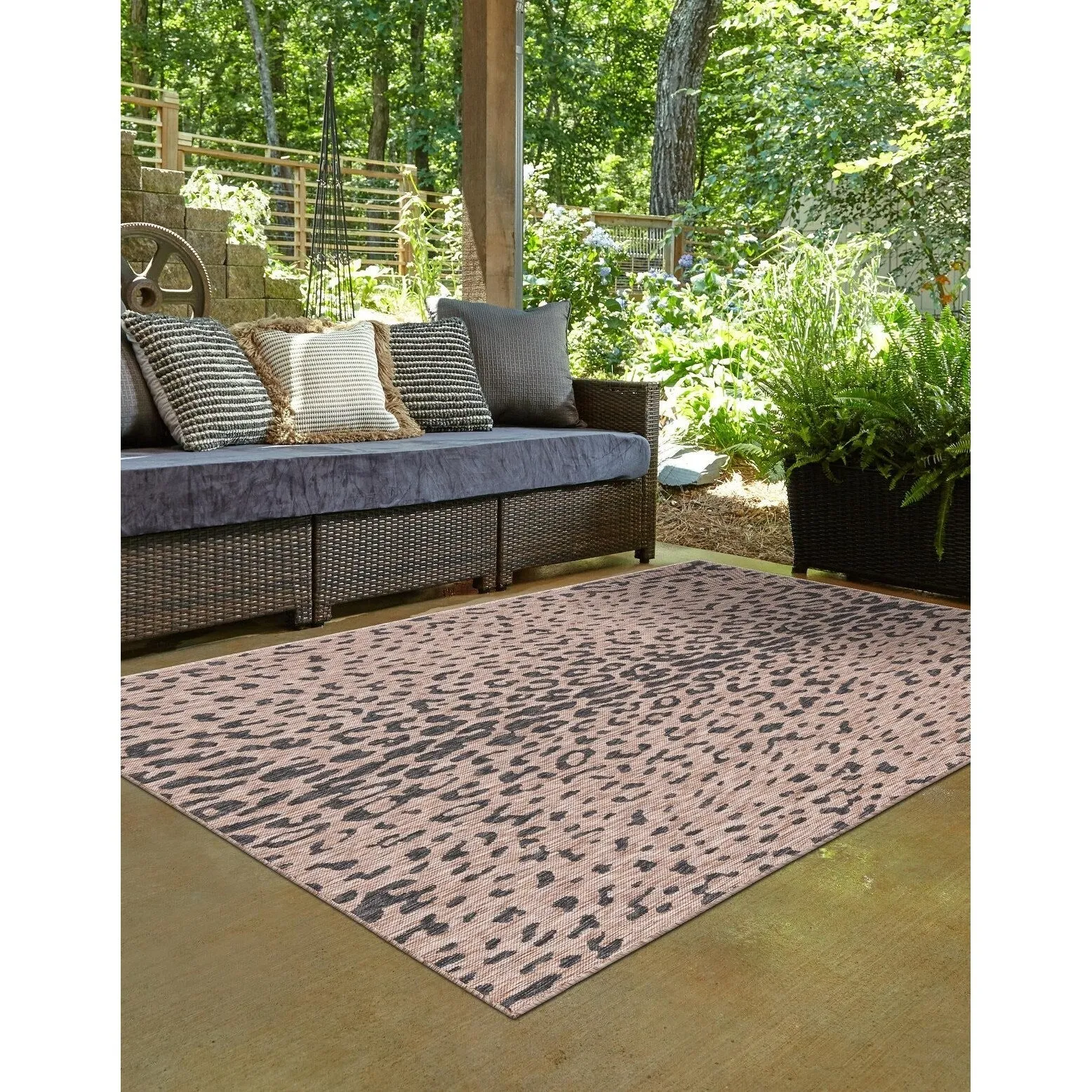 Outdoor Gallery Collection Area Rug