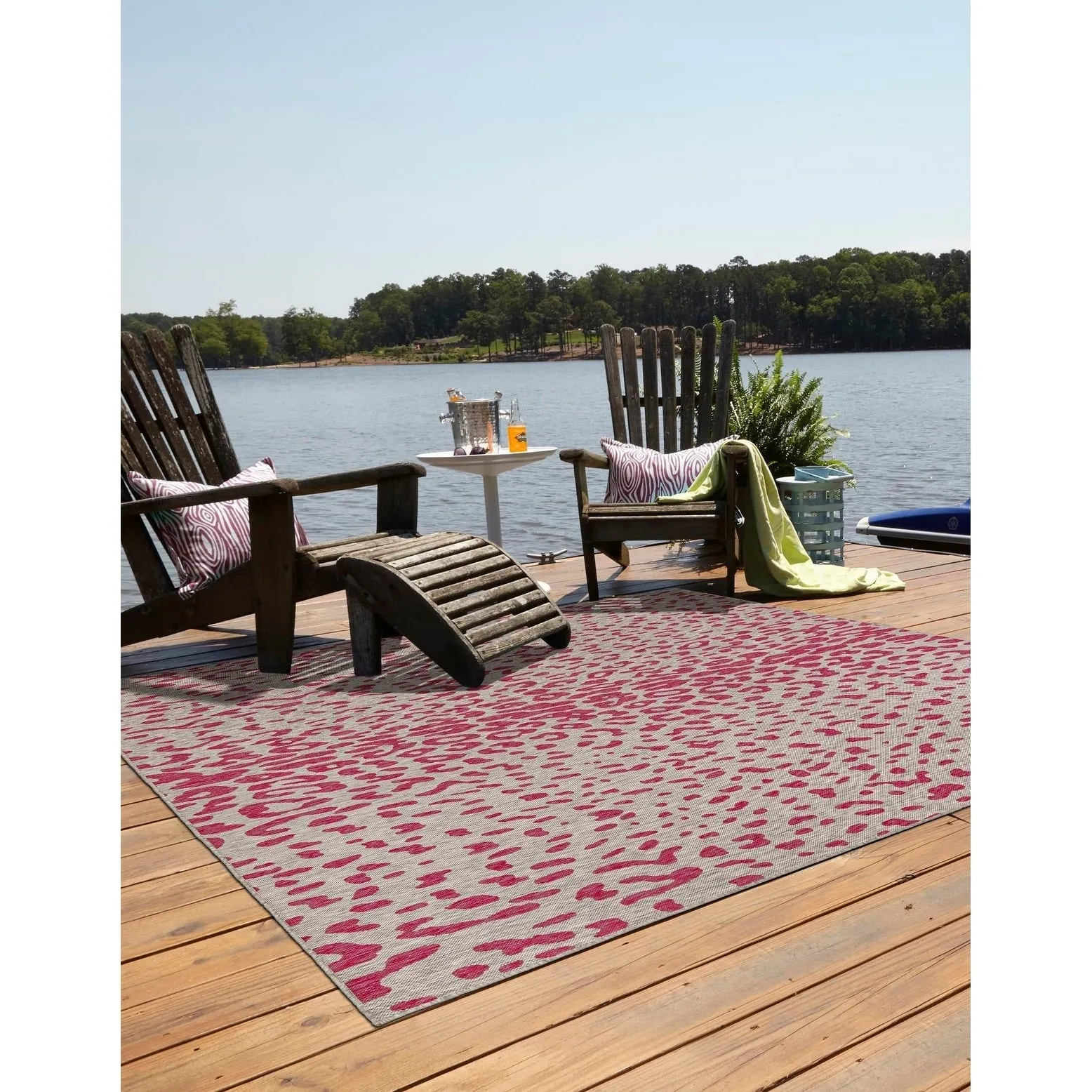 Outdoor Gallery Collection Area Rug