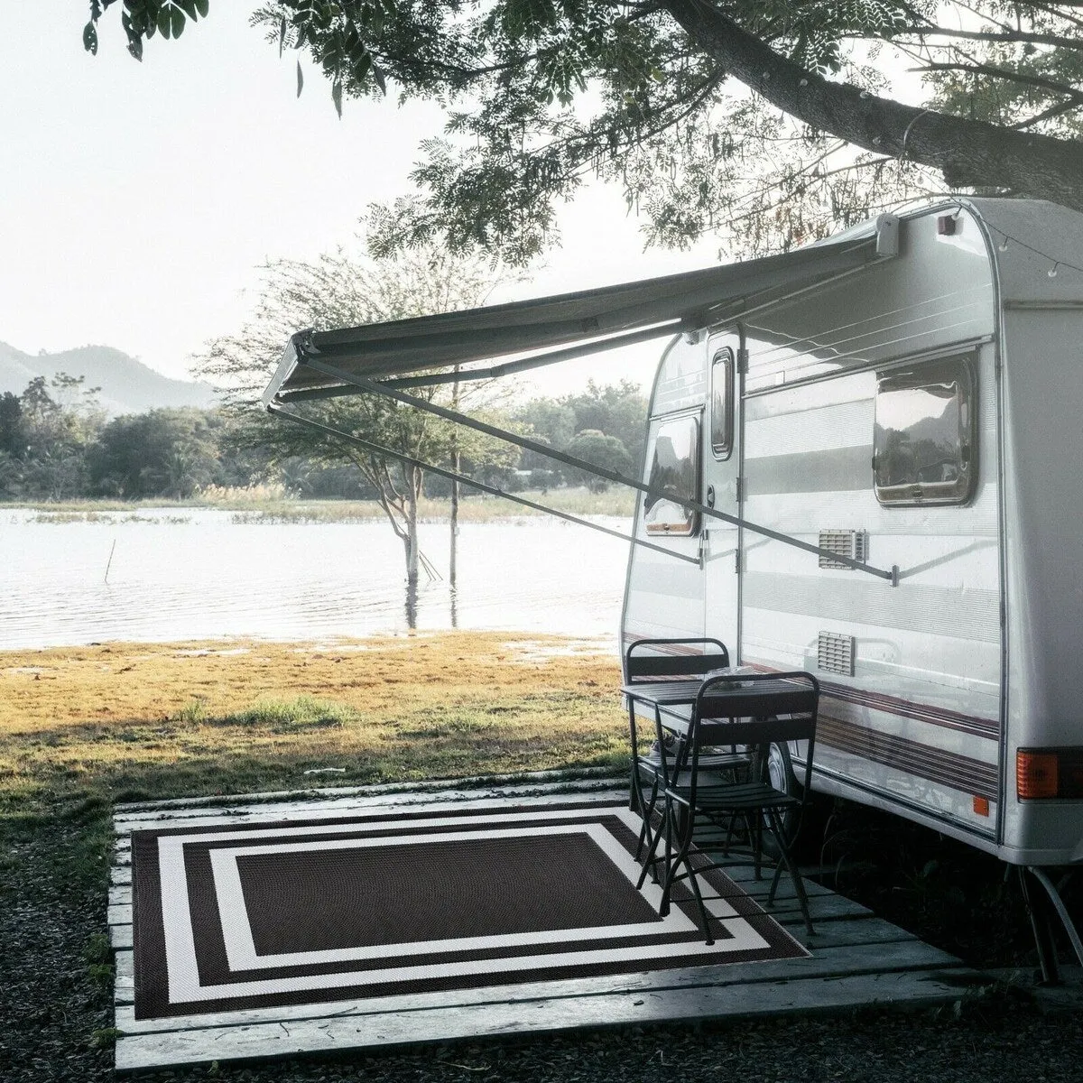 Paris Design 100% Eco-friendly Lightweight Plastic Outdoor Mat/Rug