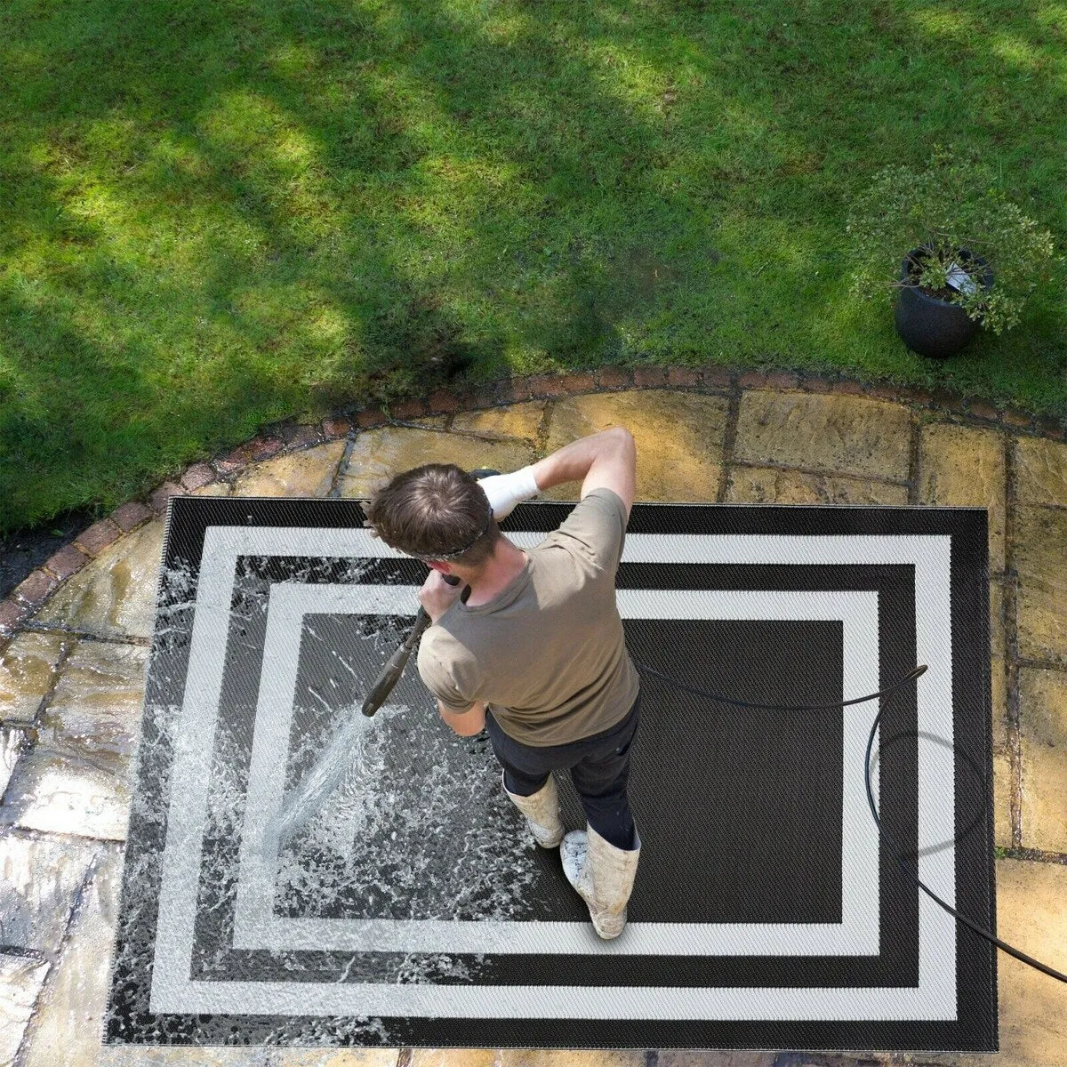 Paris Design 100% Eco-friendly Lightweight Plastic Outdoor Mat/Rug