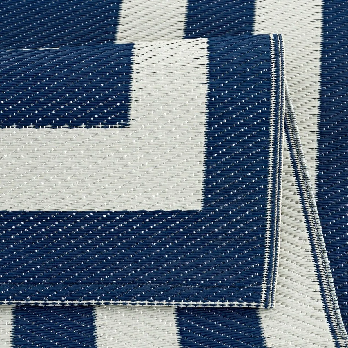 Paris Design 100% Eco-friendly Lightweight Plastic Outdoor Mat/Rug