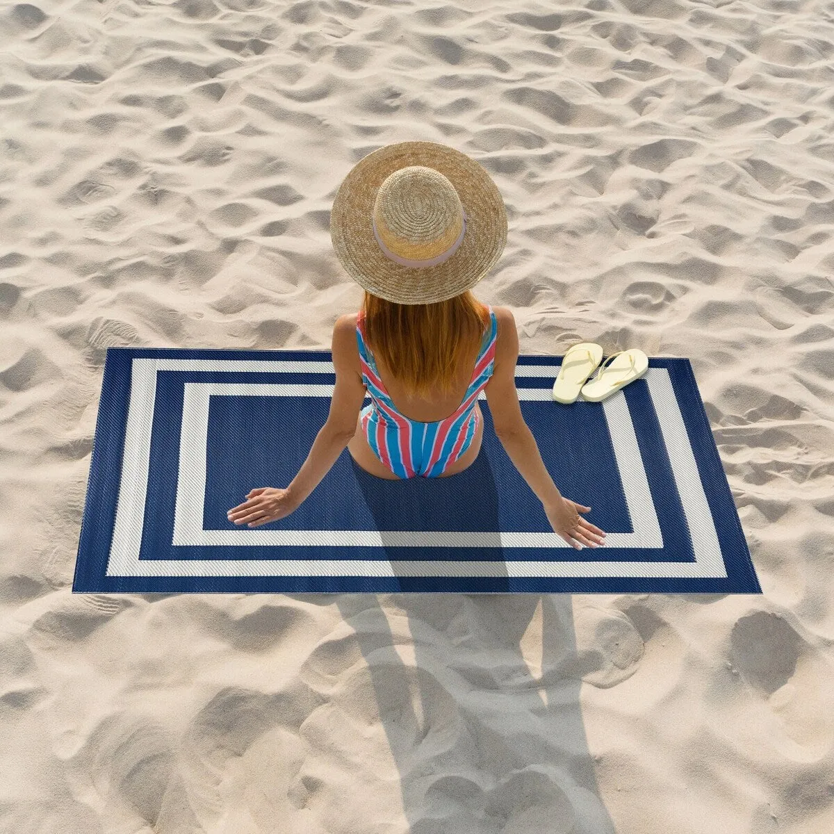Playa Rug Outdoor Recycled Reversible Plastic Folded Mat/Rug Paris Collection Lightweight & Weather. Water and UV Resistant