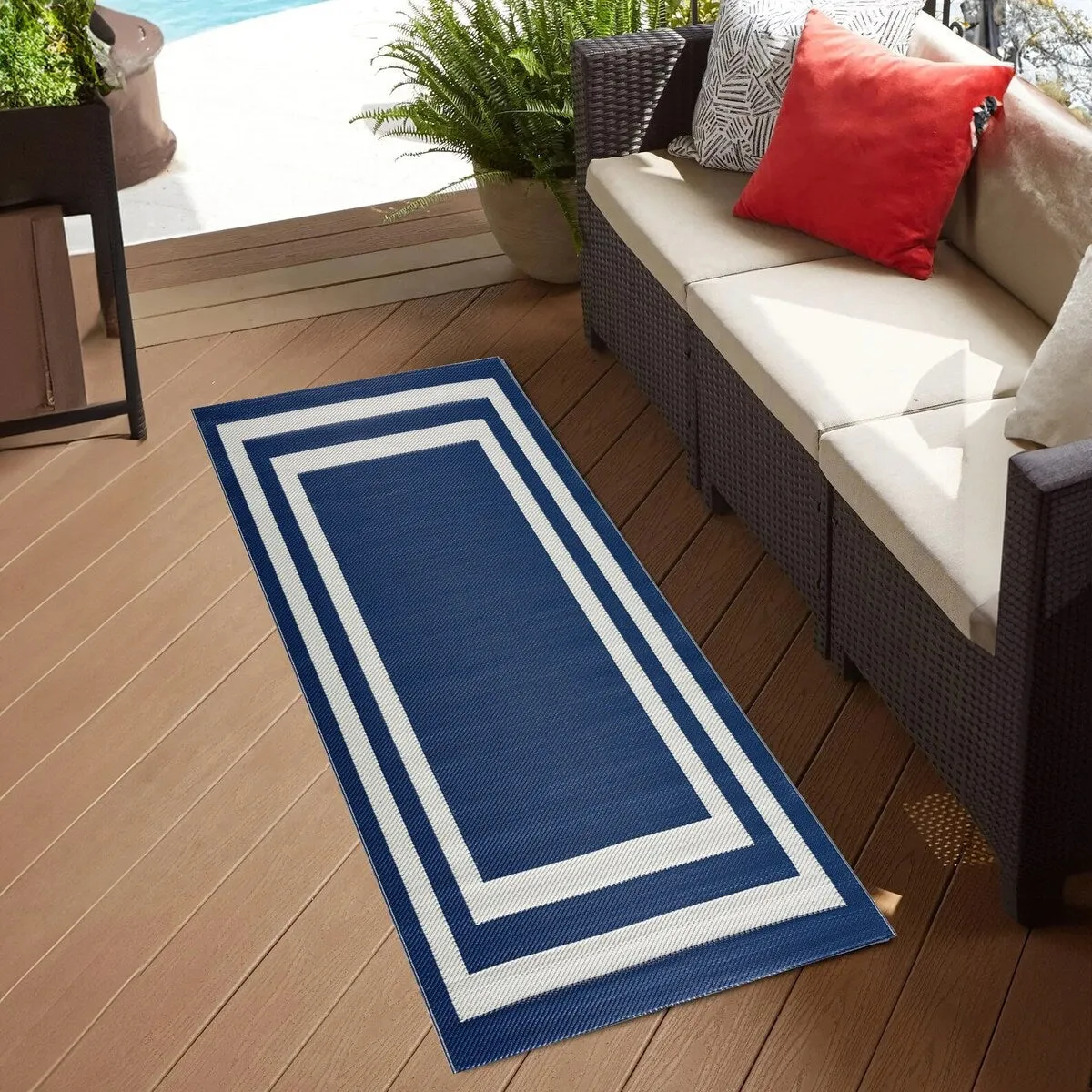 Playa Rug Outdoor Recycled Reversible Plastic Folded Mat/Rug Paris Collection Lightweight & Weather. Water and UV Resistant