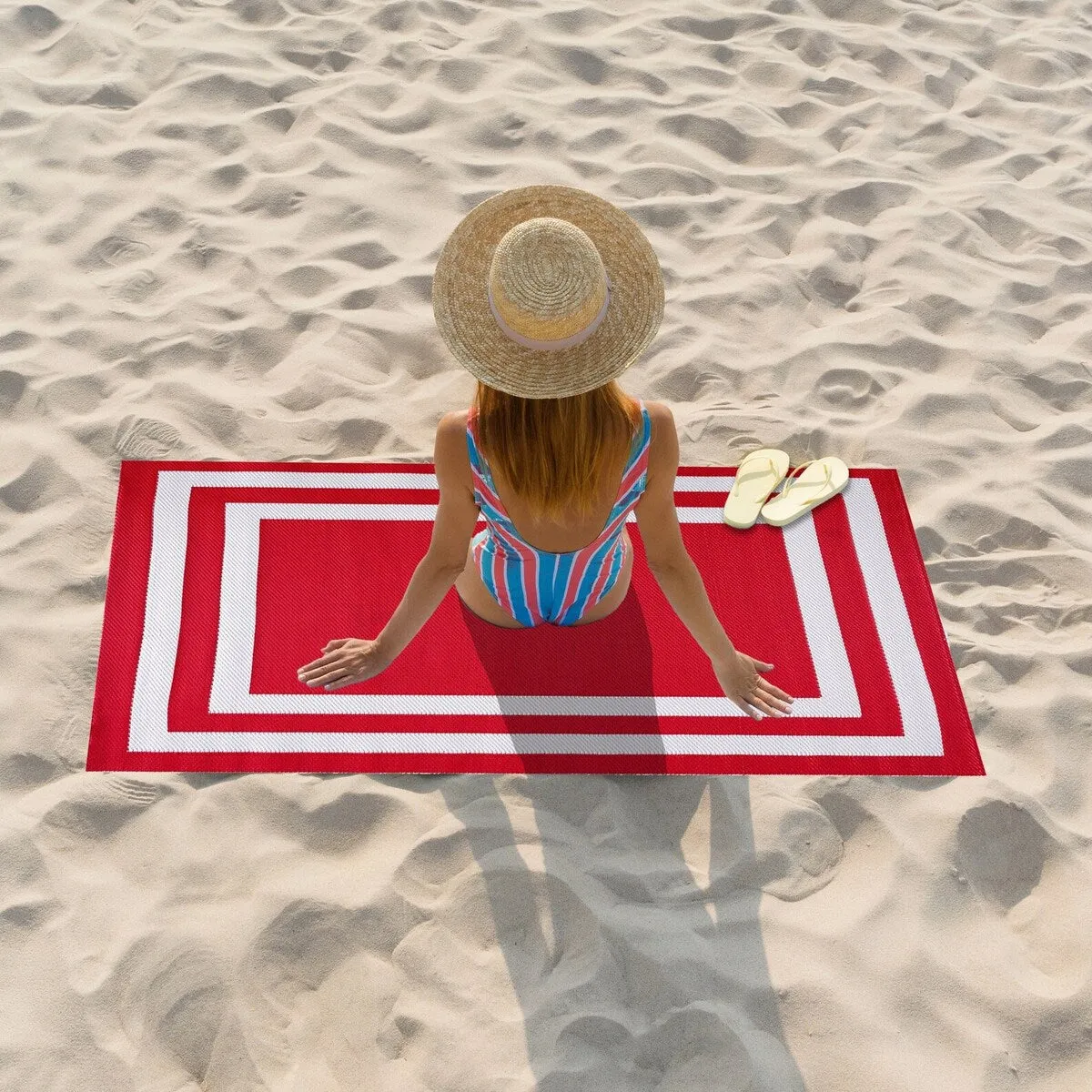 Playa Rug Outdoor Recycled Reversible Plastic Folded Mat/Rug Paris Collection Lightweight & Weather. Water and UV Resistant