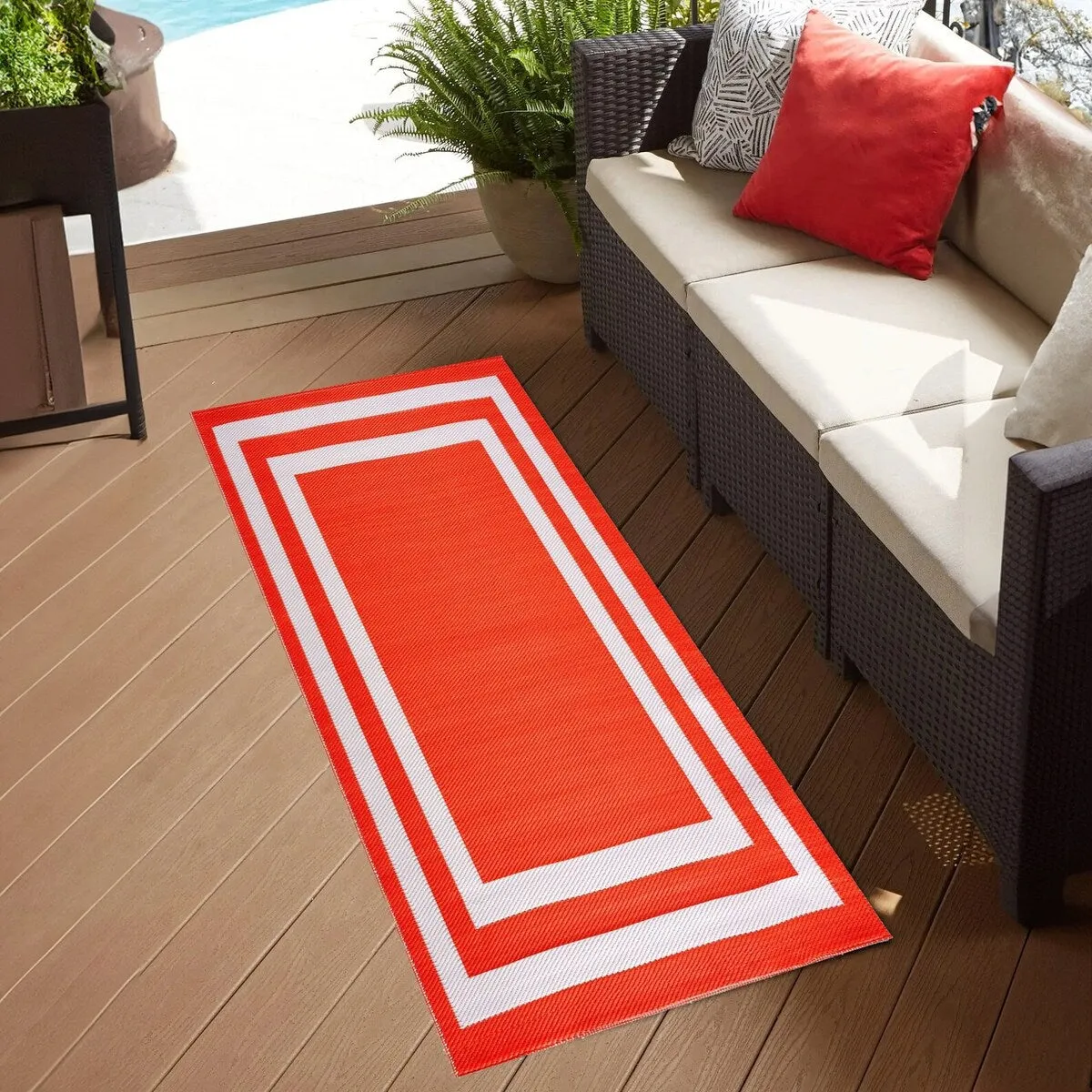 Playa Rug Outdoor Recycled Reversible Plastic Folded Mat/Rug Paris Collection Lightweight & Weather. Water and UV Resistant