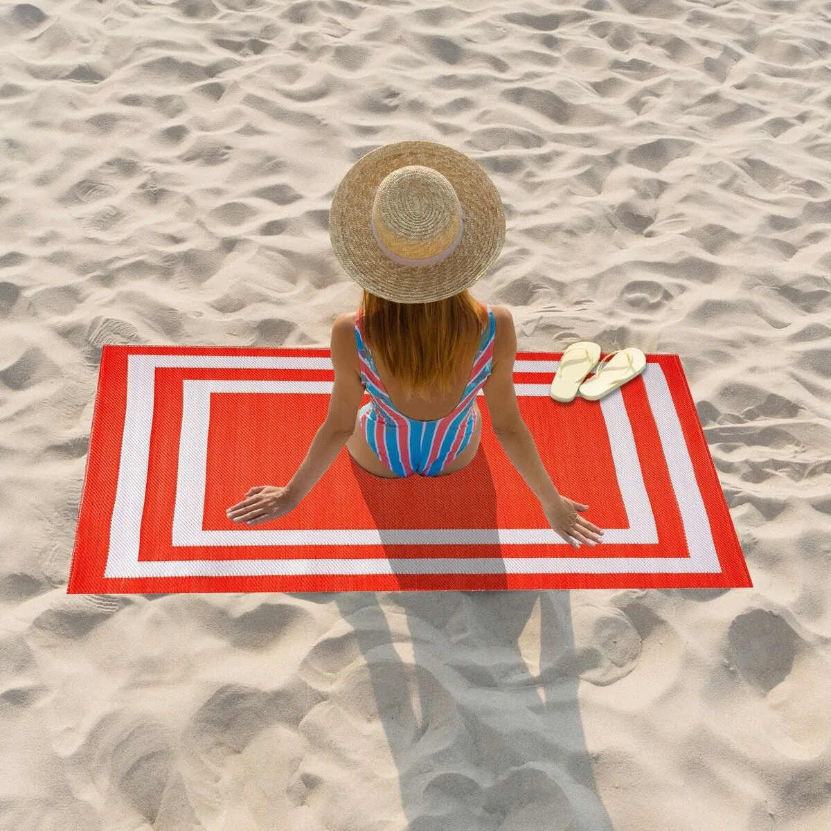 Playa Rug Outdoor Recycled Reversible Plastic Folded Mat/Rug Paris Collection Lightweight & Weather. Water and UV Resistant