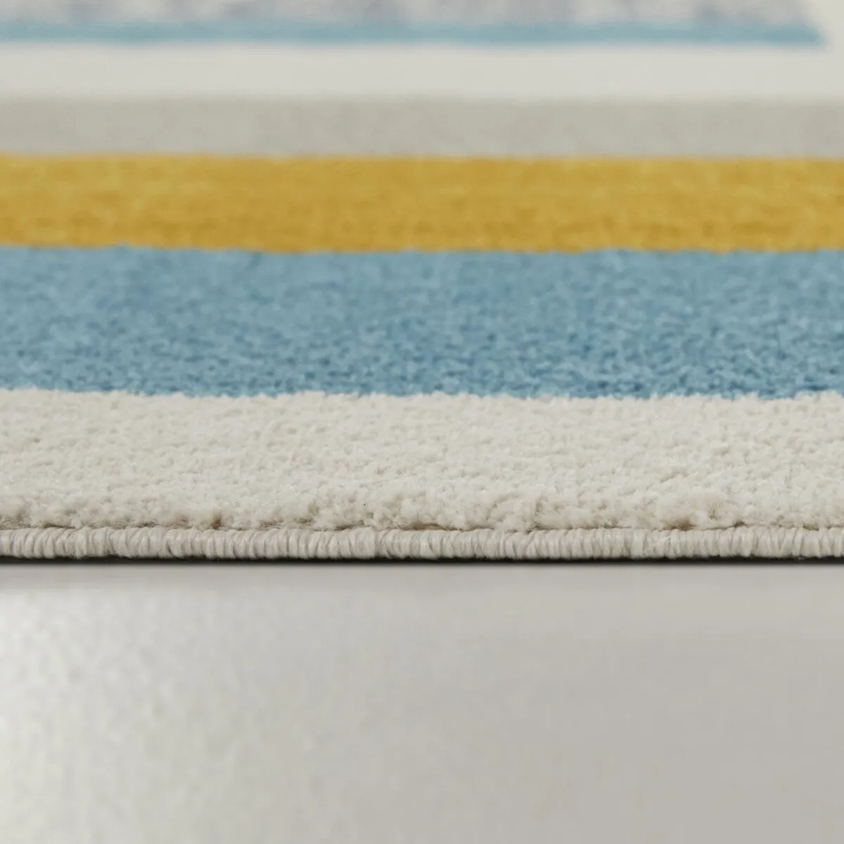 Roque Geometric Modern Area Rug
