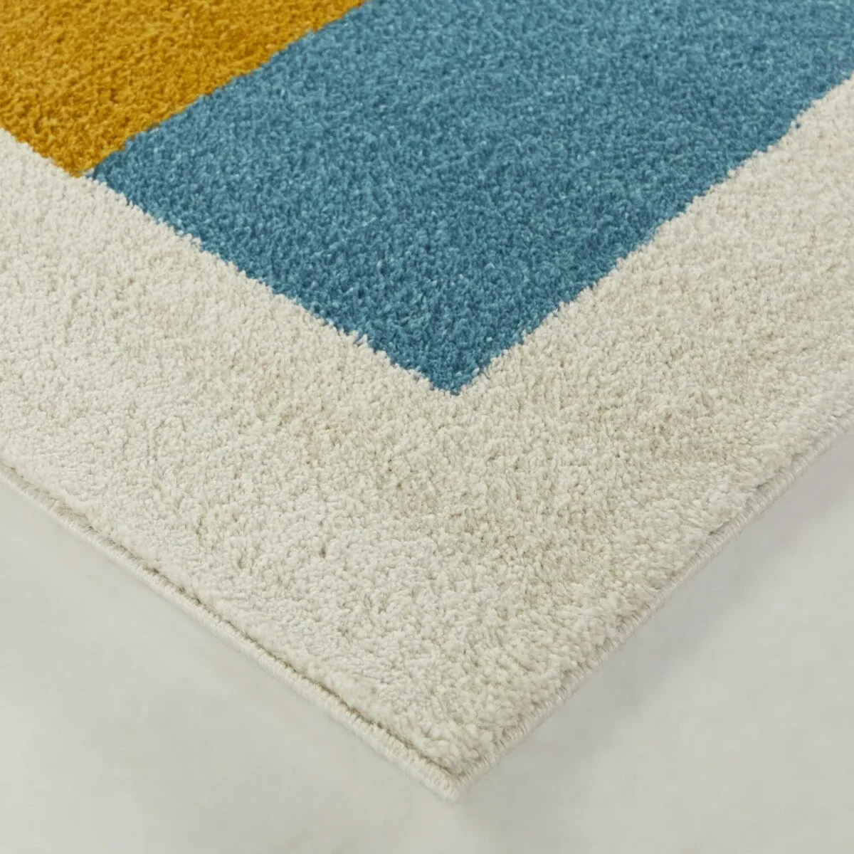 Roque Geometric Modern Area Rug