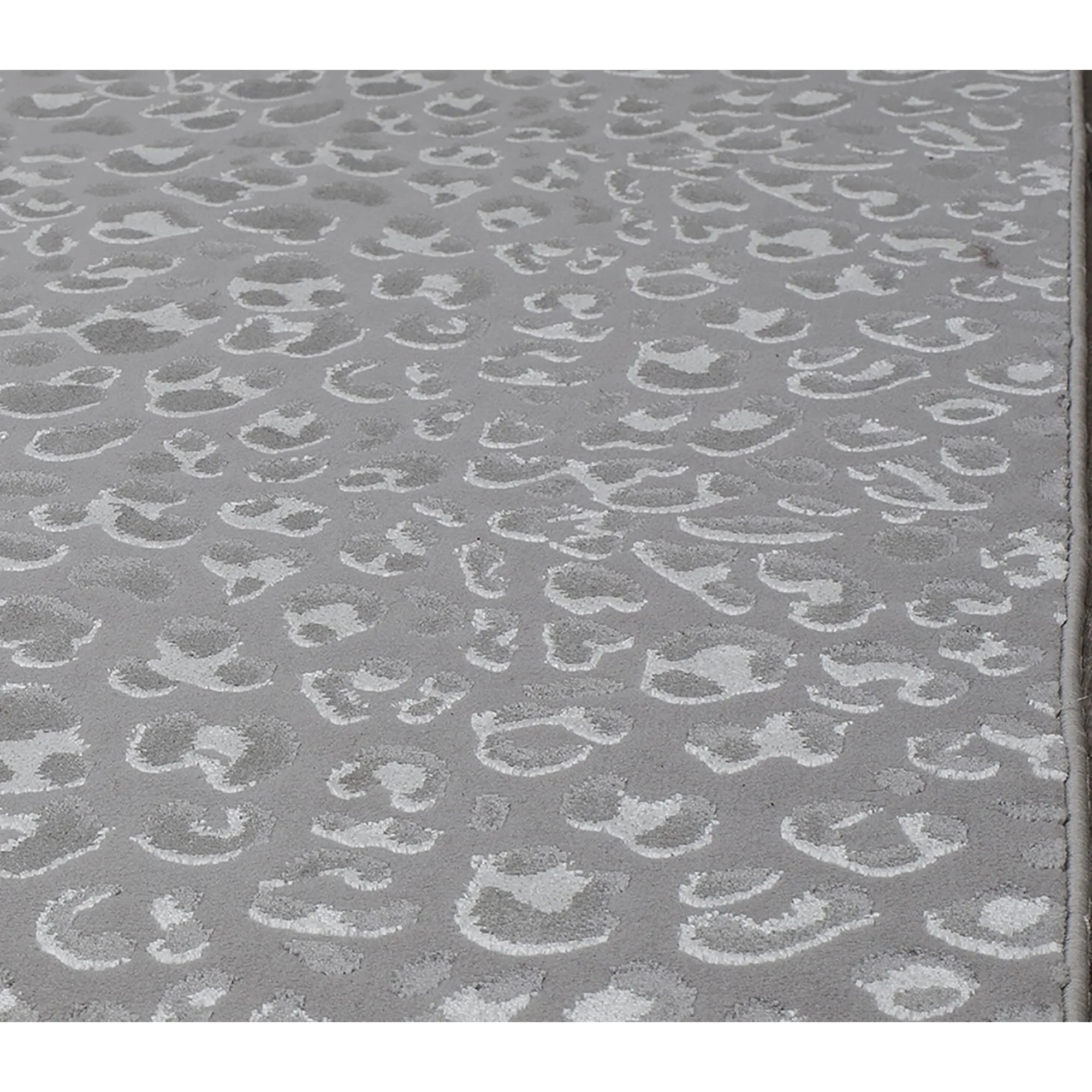 Rugs America Natura Gray Leopard Silver Shine Area Rug