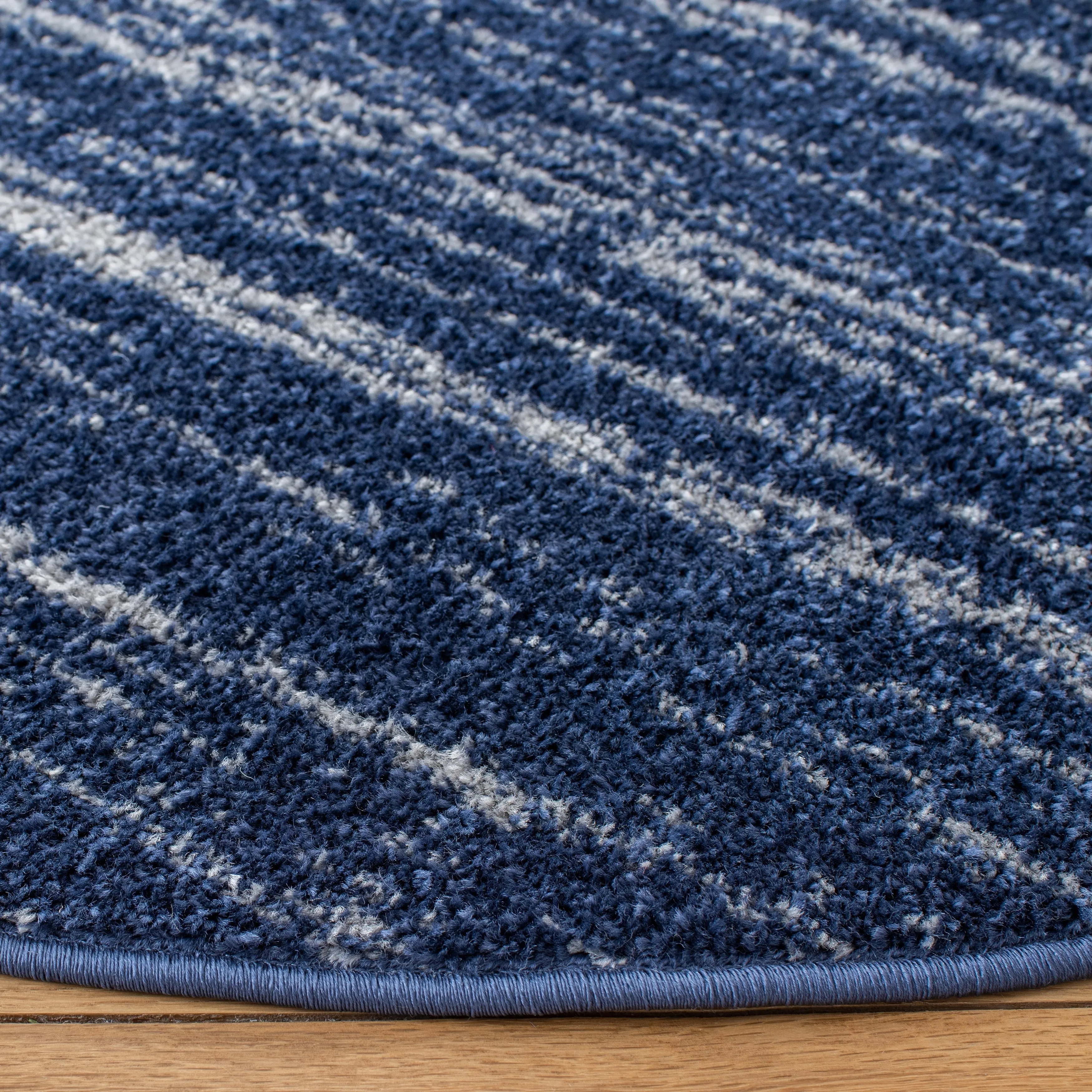 SAFAVIEH Adirondack Mieko Modern Ombre Distressed Area Rug