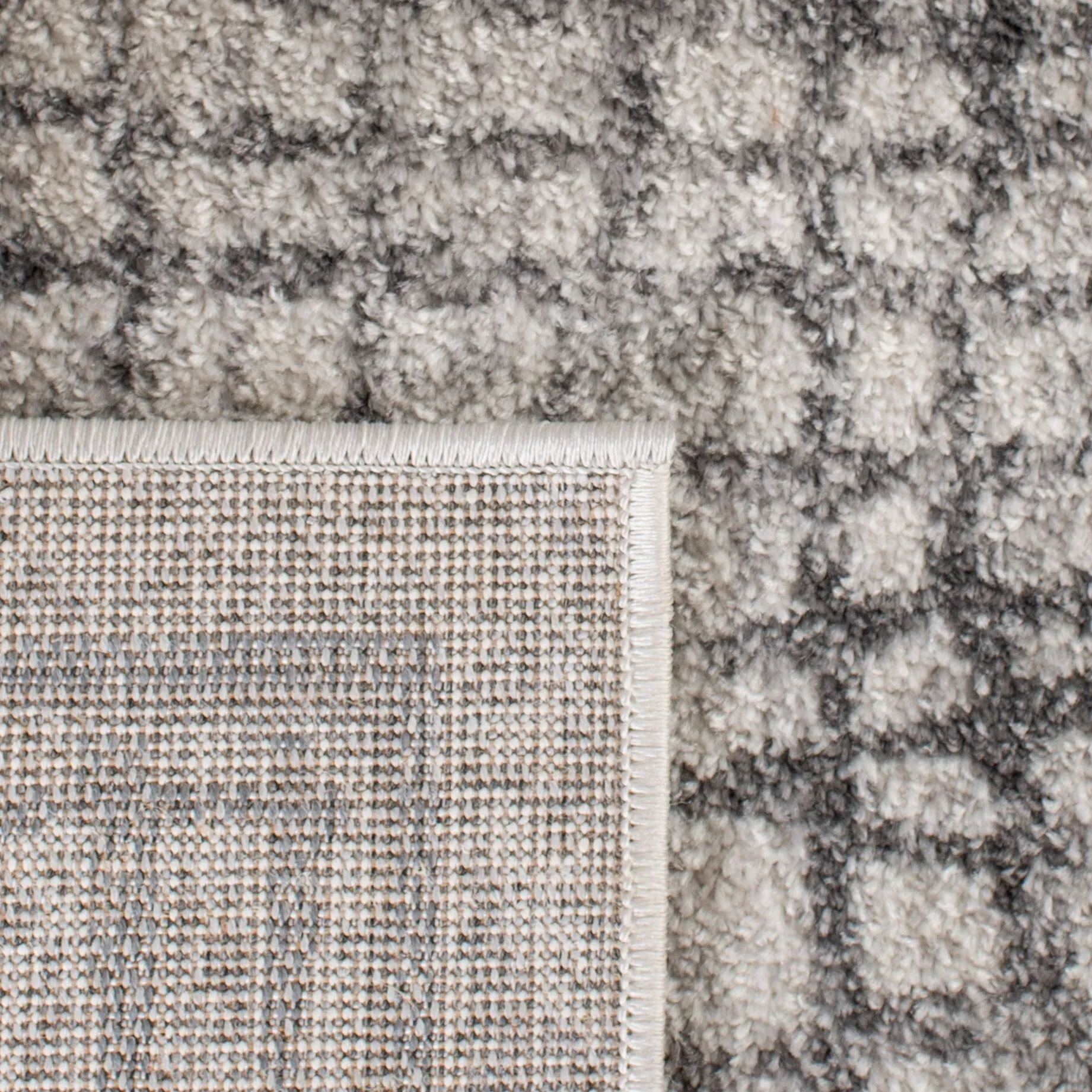 SAFAVIEH Adirondack Zoltanne Grid Distressed Rug