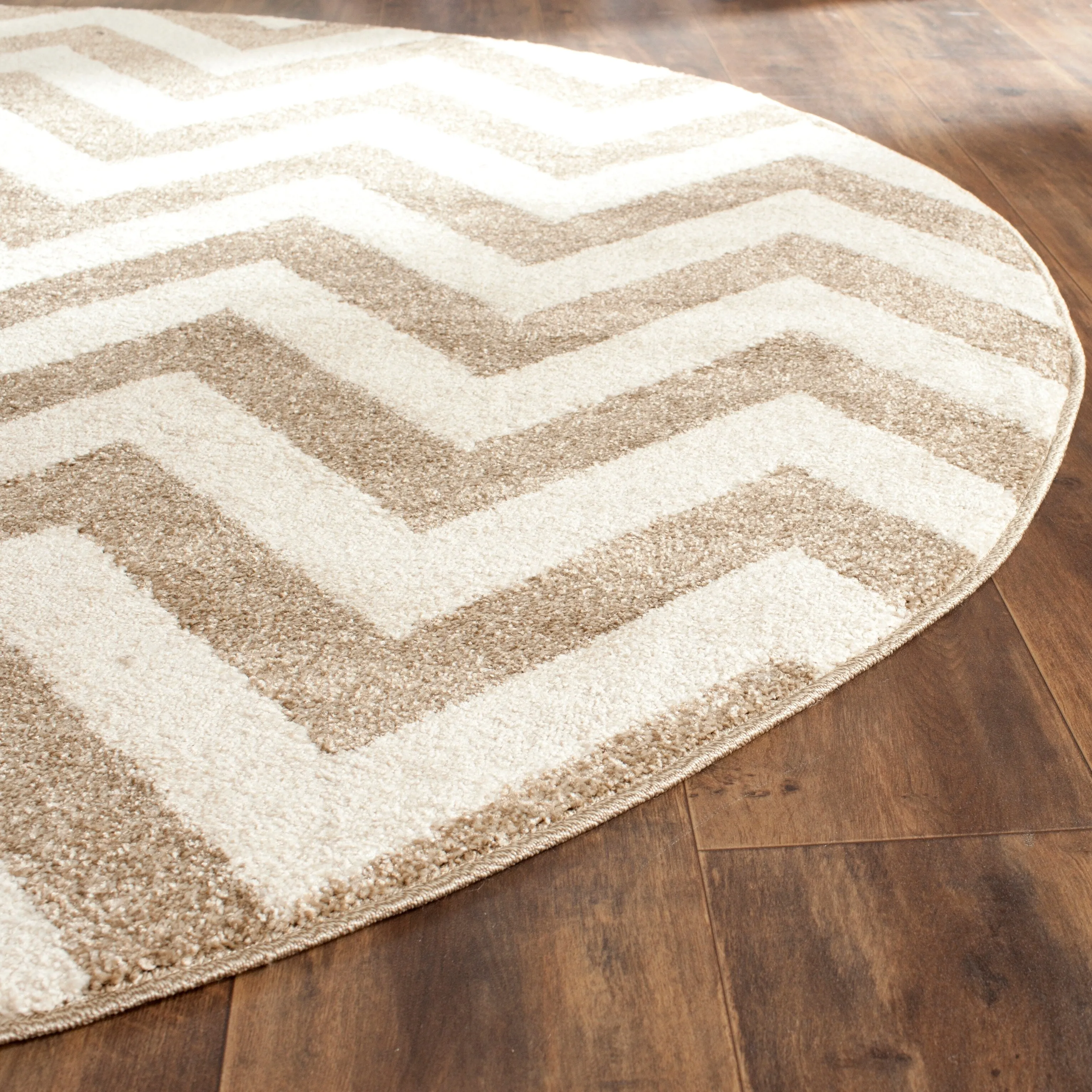 SAFAVIEH Amherst Rinny Modern Rug