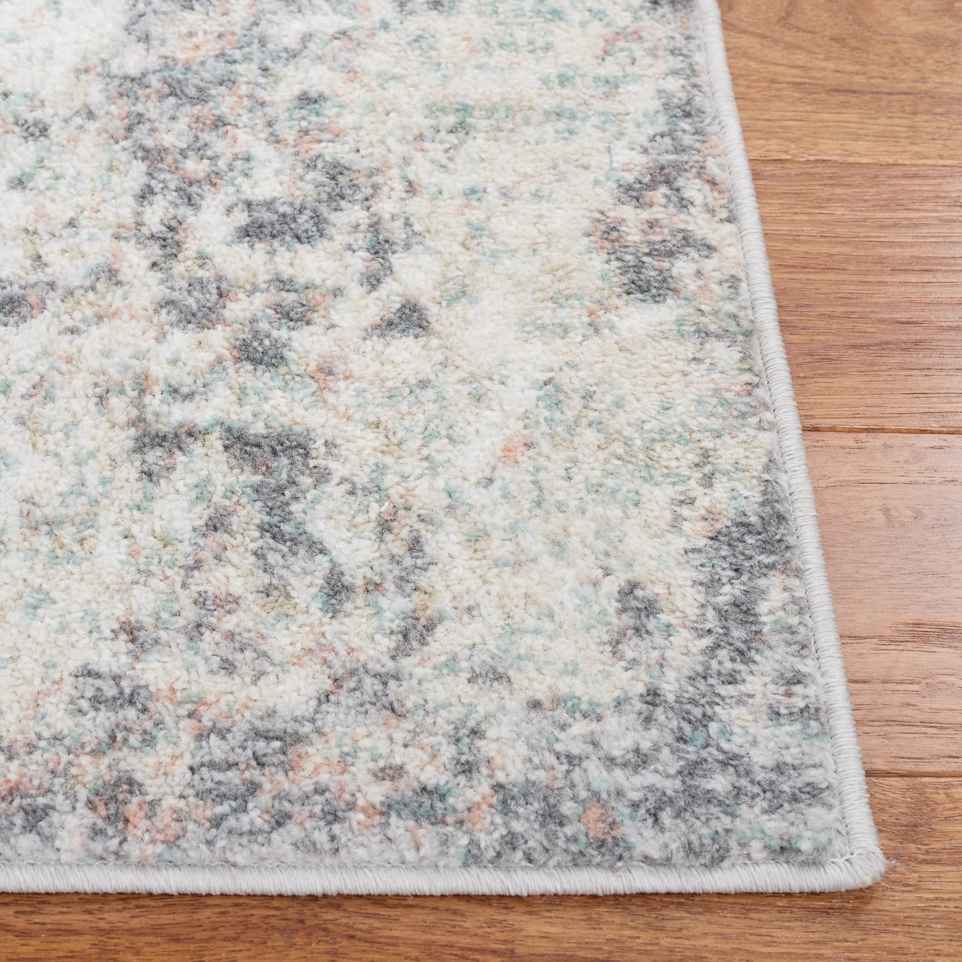 SAFAVIEH Amsterdam Nellya Modern Distressed Rug