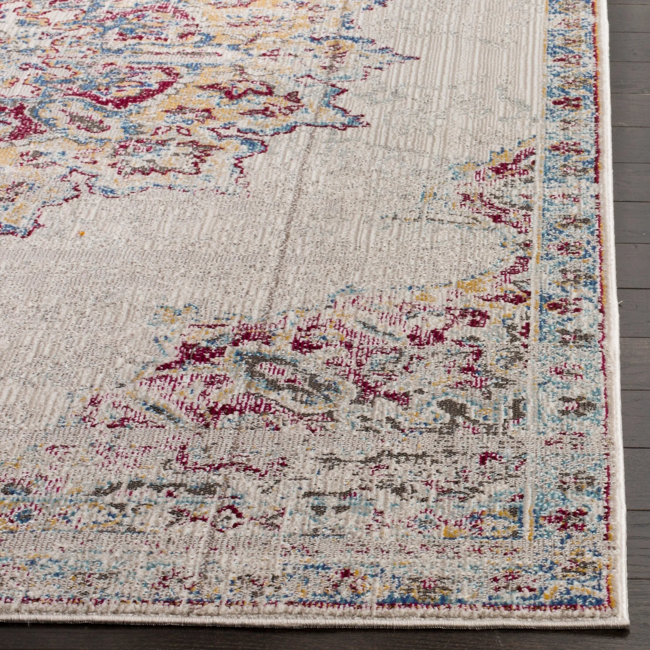 SAFAVIEH Aria Prakseda Vintage Boho Oriental Rug