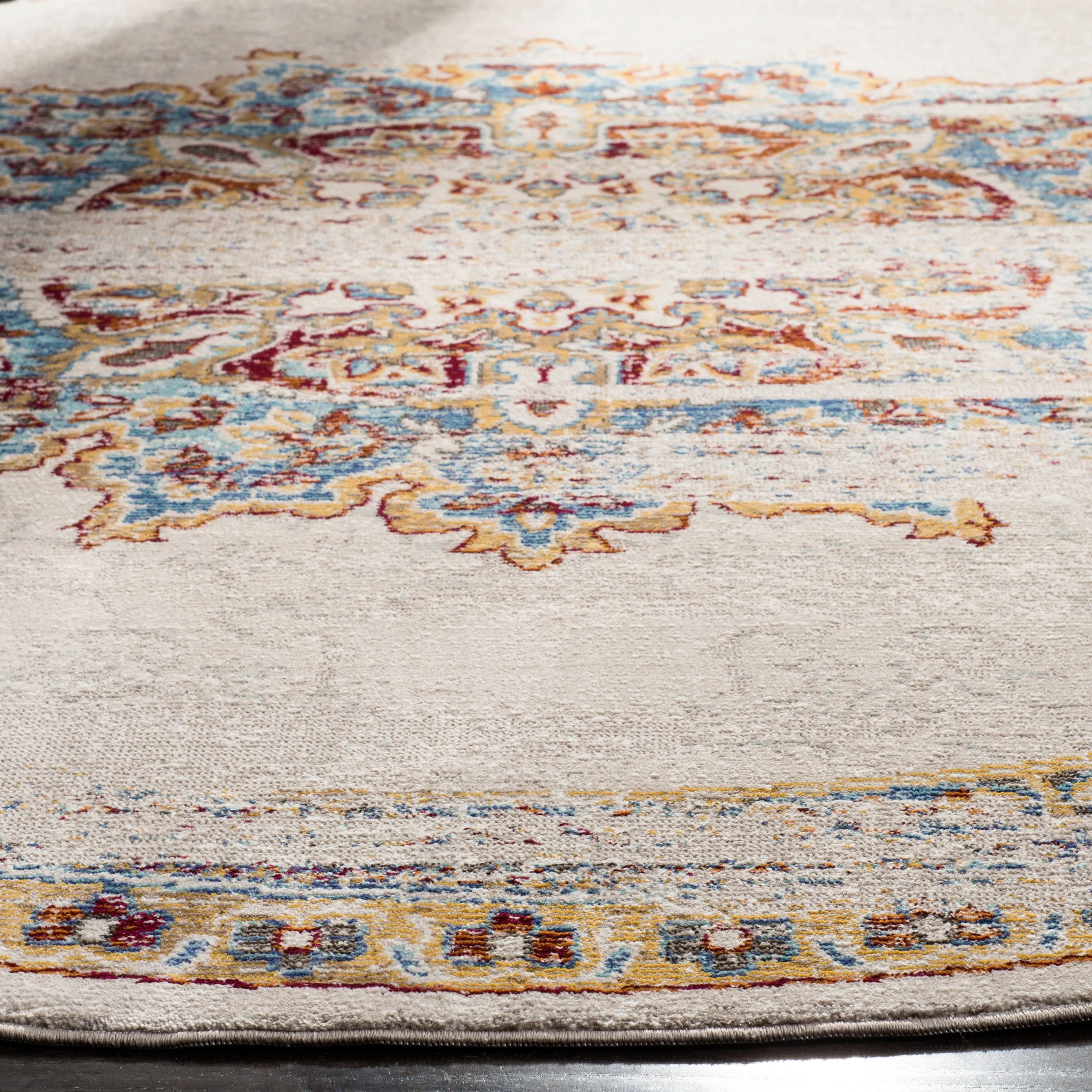 SAFAVIEH Aria Prakseda Vintage Boho Oriental Rug