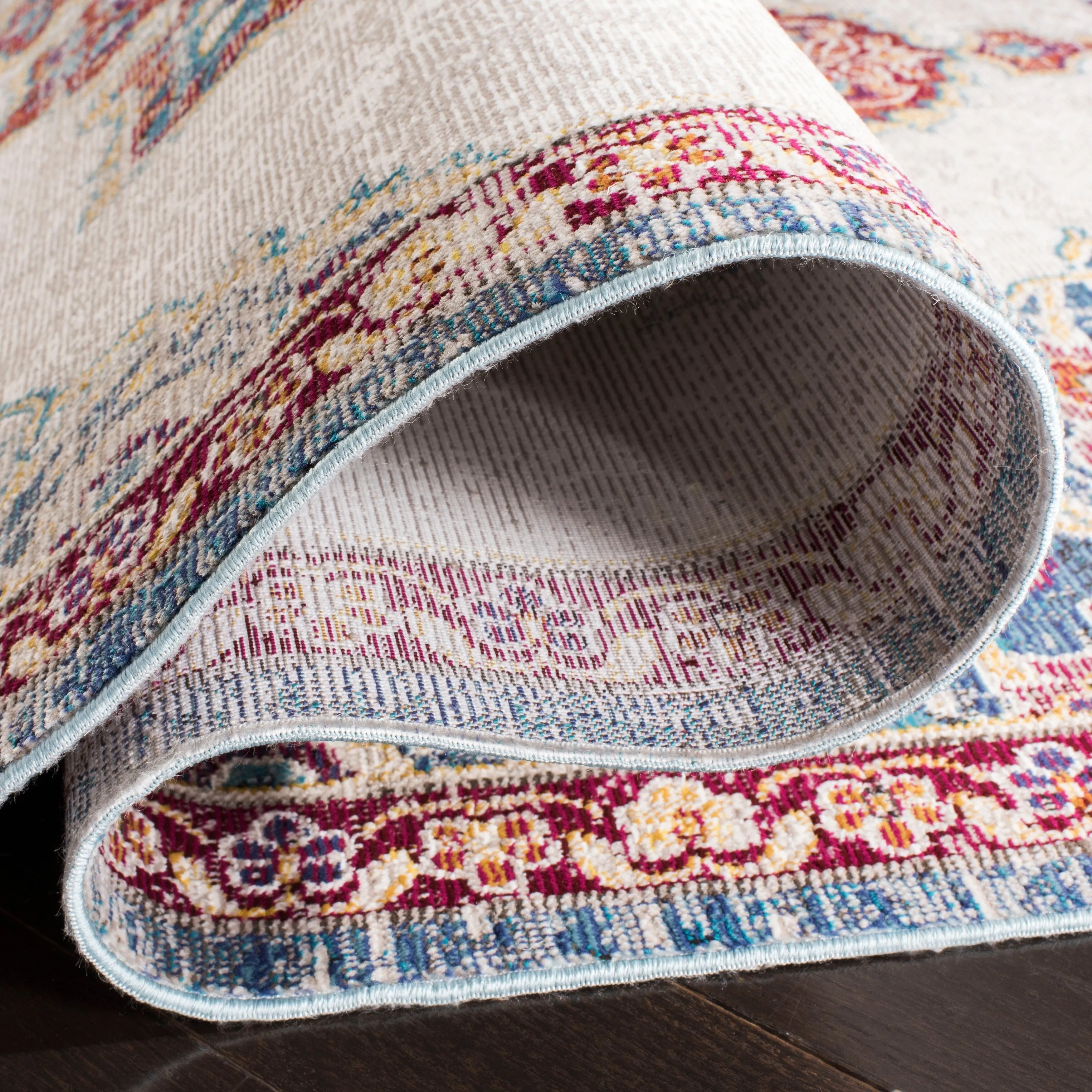 SAFAVIEH Aria Prakseda Vintage Boho Oriental Rug