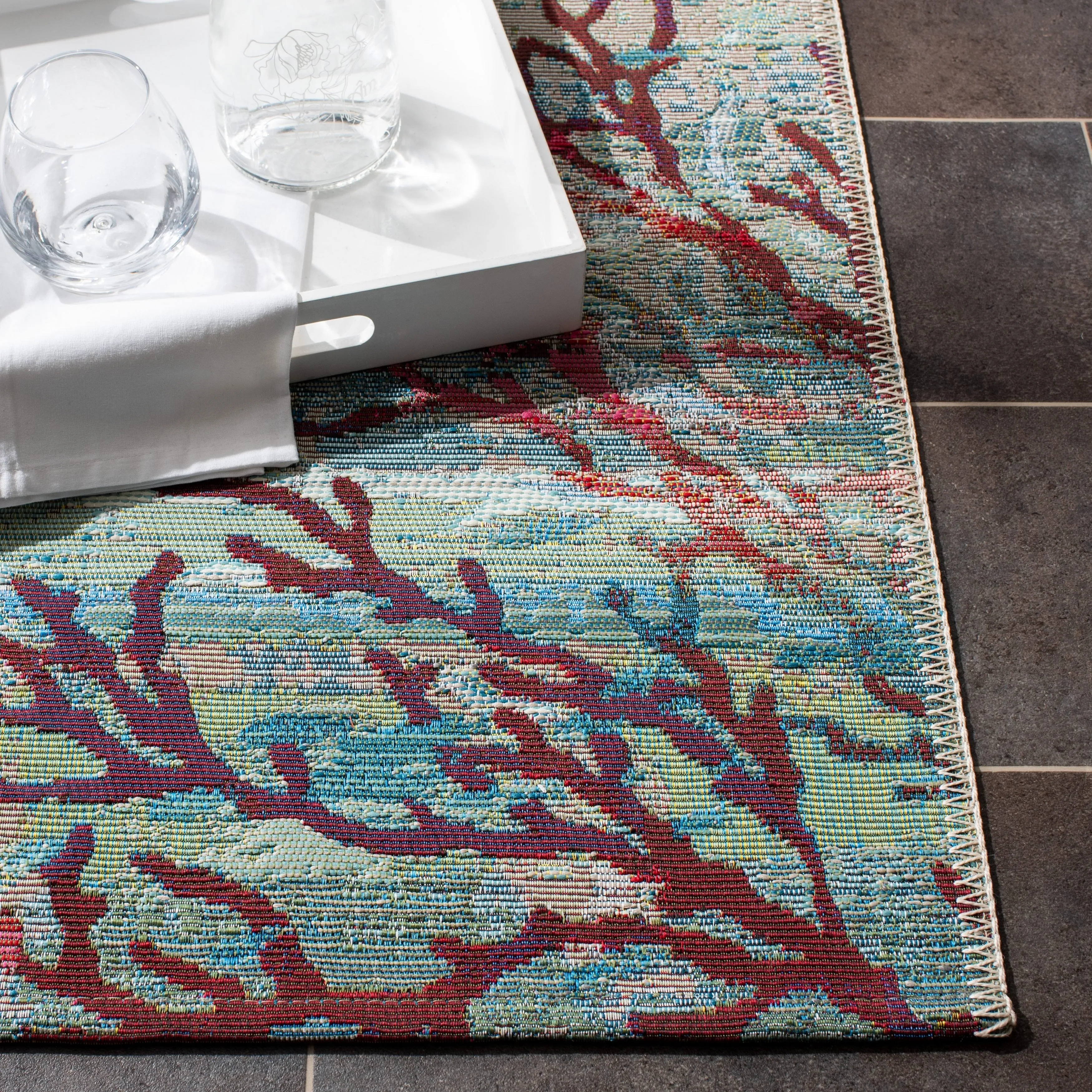 SAFAVIEH Barbados Profira Tropical Indoor/ Outdoor Waterproof Patio Backyard Rug