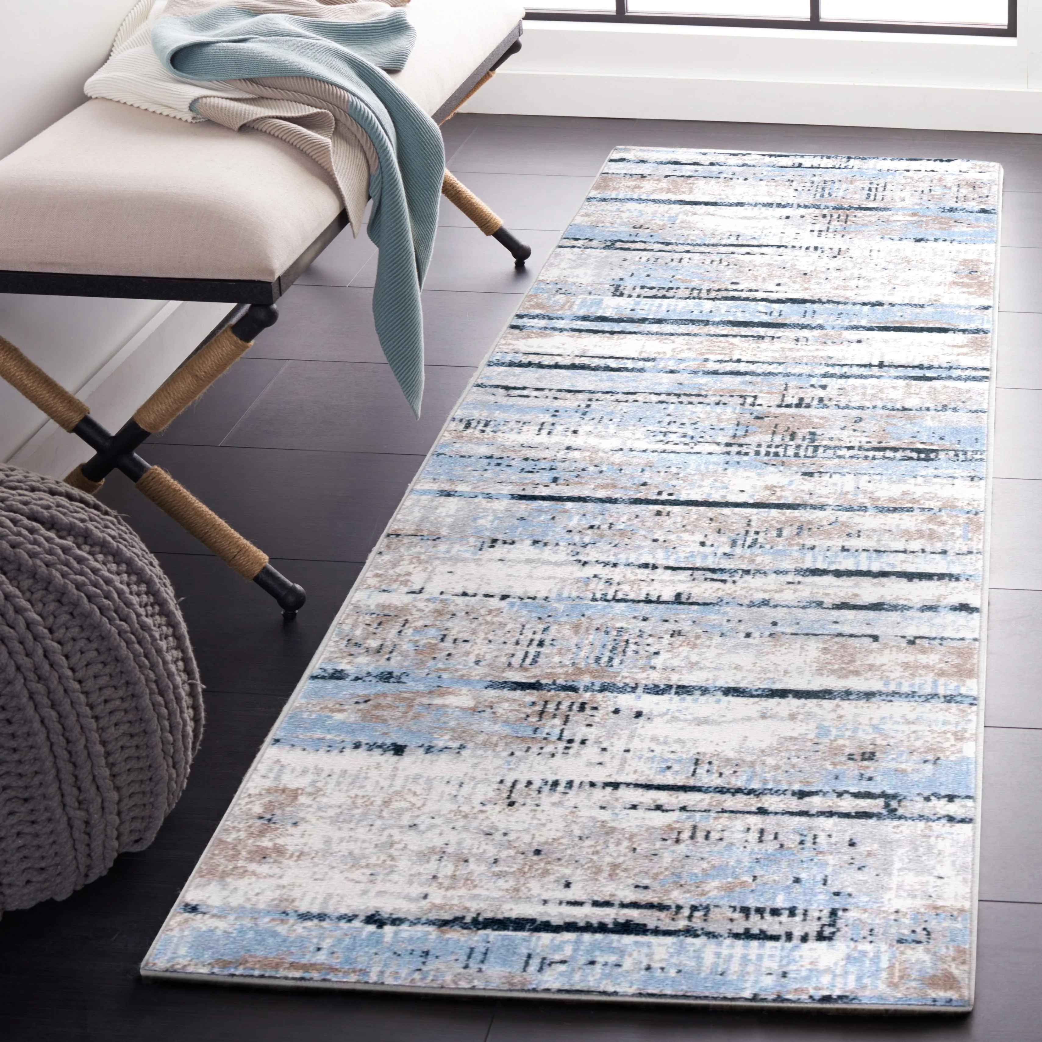 SAFAVIEH Bayside Machine Washable Shahnoza Modern Abstract Rug
