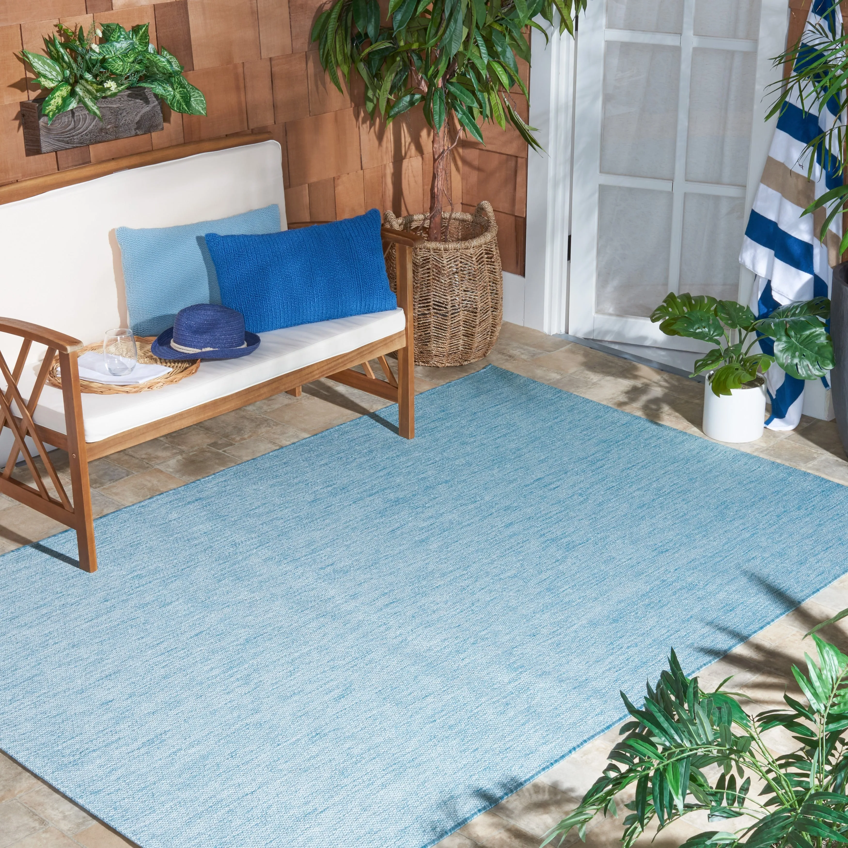 SAFAVIEH Beach House Guylene Indoor/ Outdoor Waterproof Patio Backyard Rug