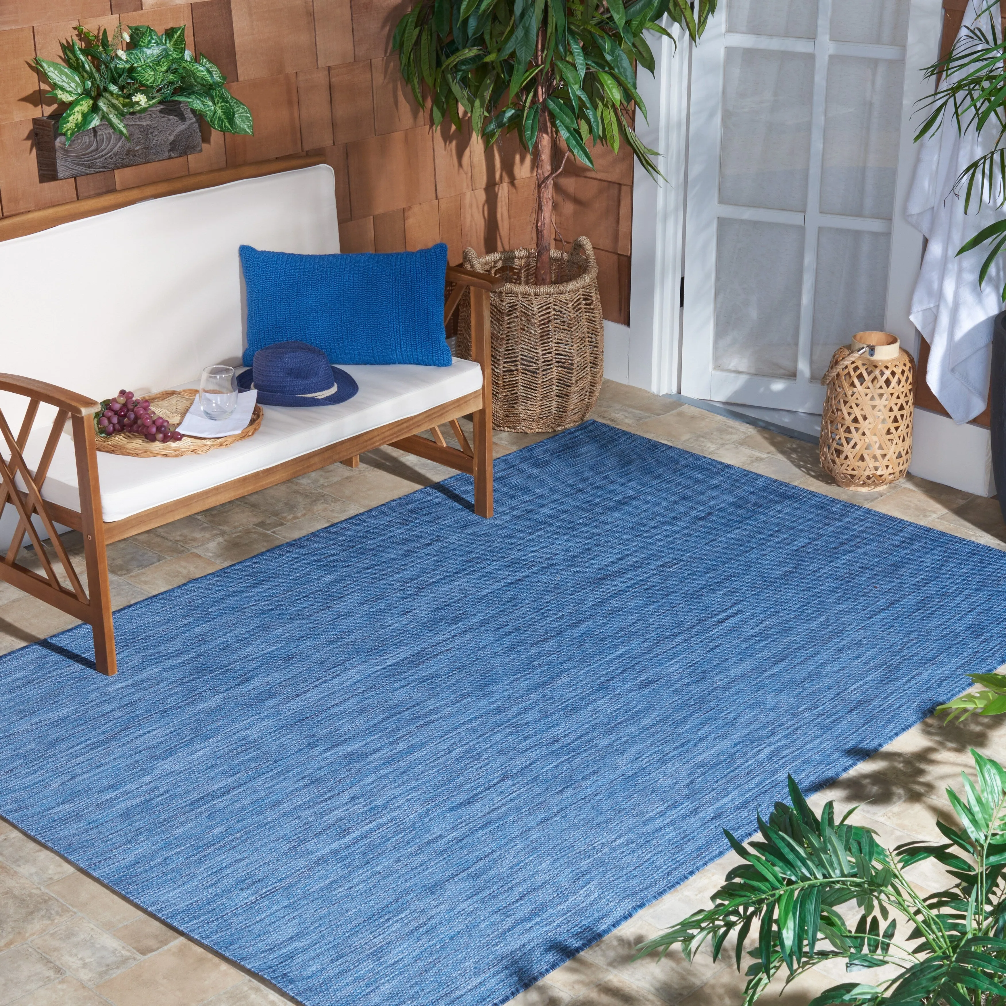 SAFAVIEH Beach House Guylene Indoor/ Outdoor Waterproof Patio Backyard Rug