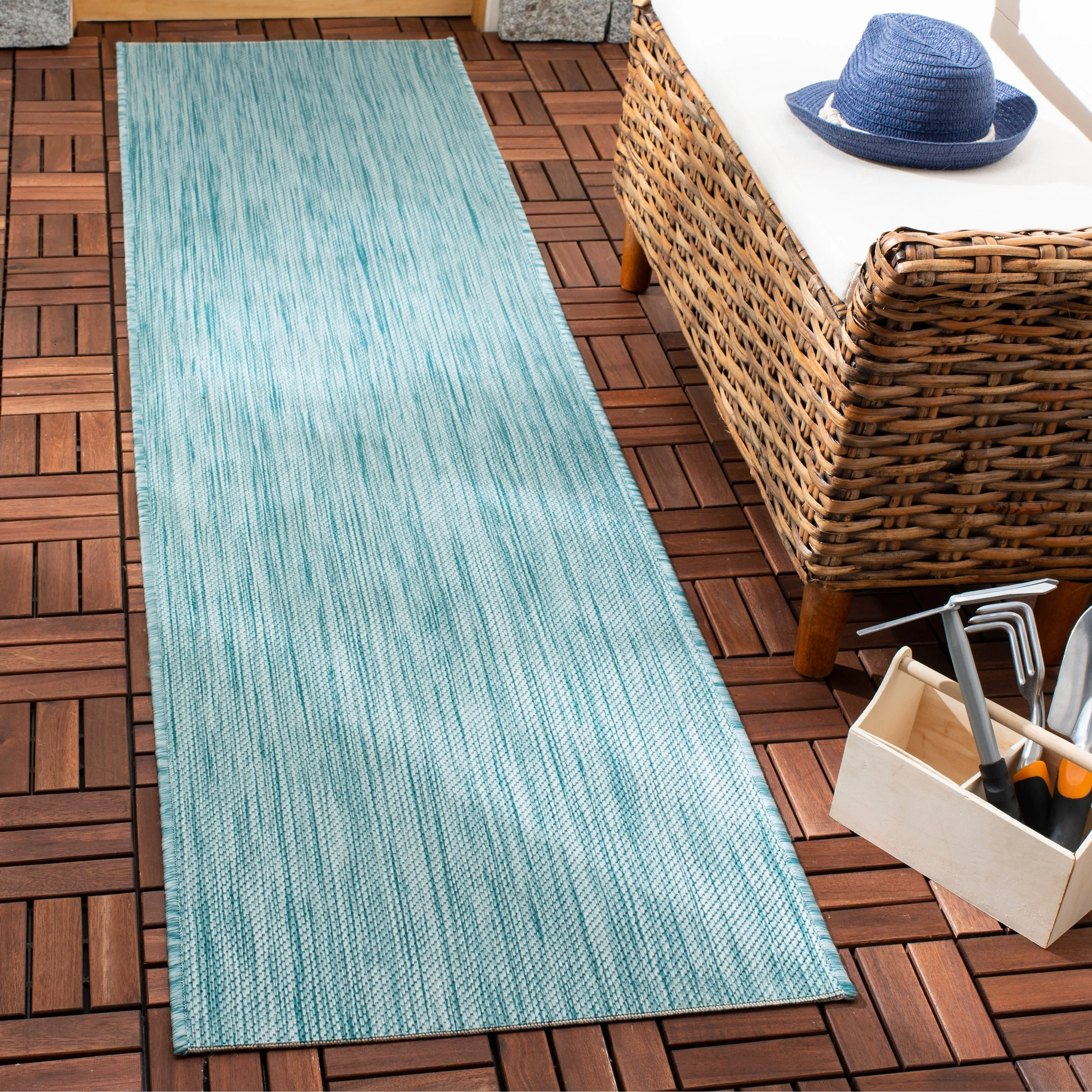 SAFAVIEH Beach House Guylene Indoor/ Outdoor Waterproof Patio Backyard Rug